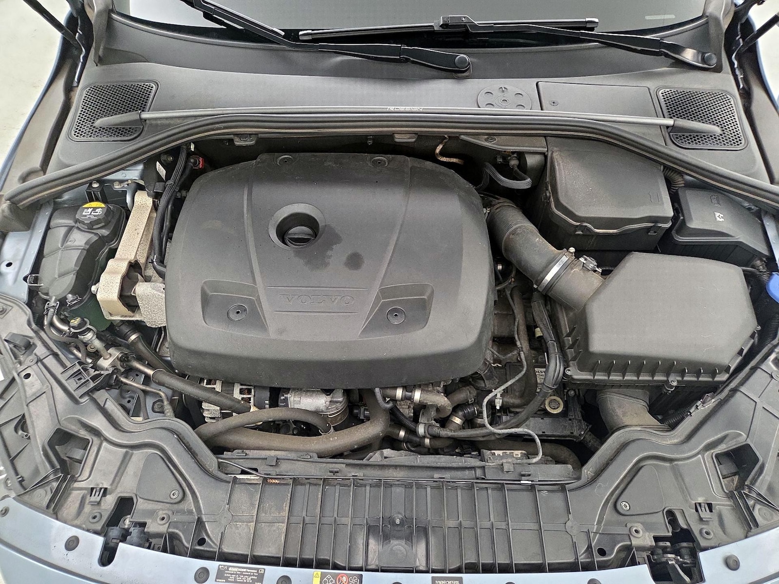 2017 Volvo V60 Premier - Photo 23