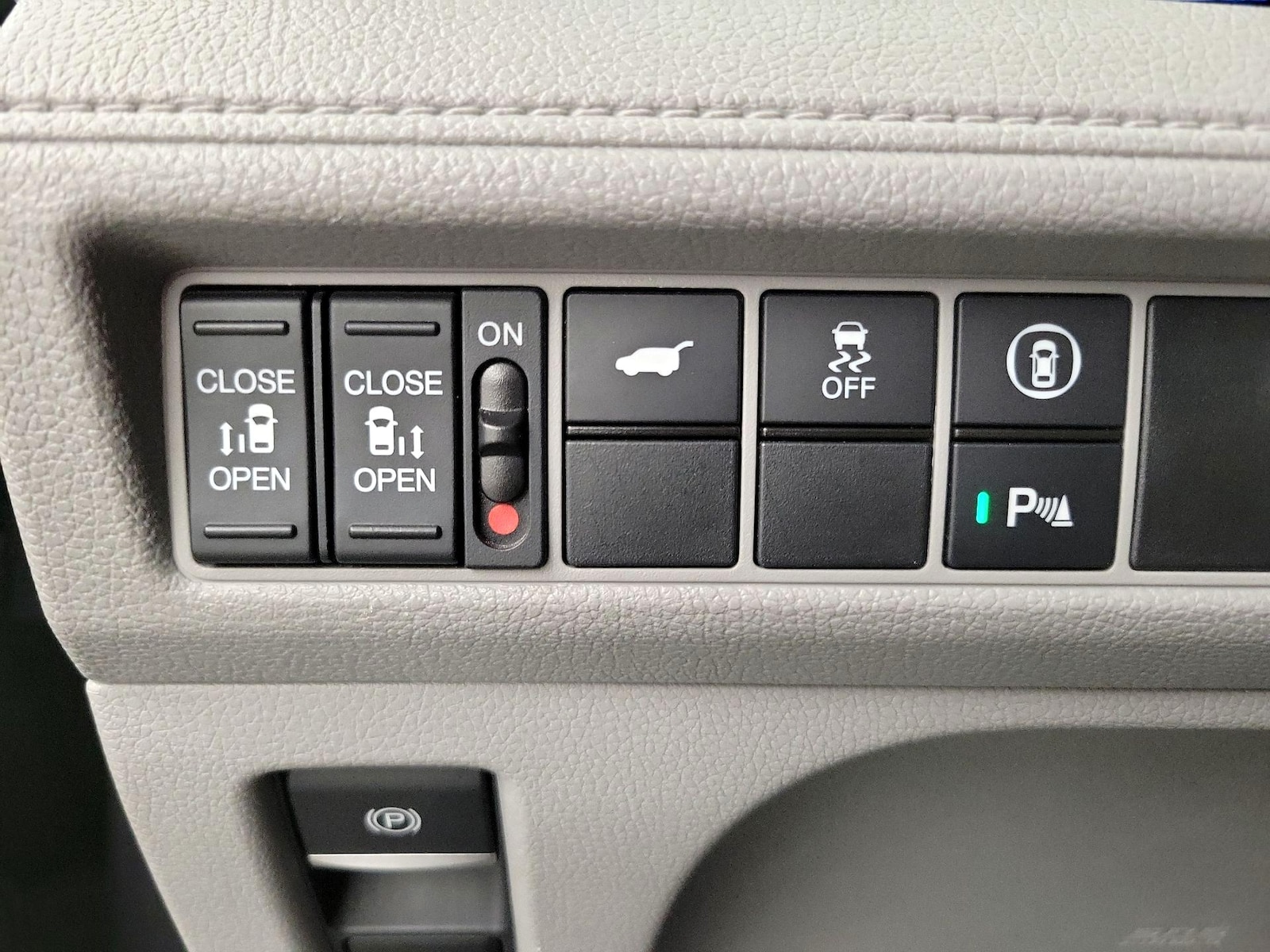 2023 Honda Odyssey Elite - Photo 14