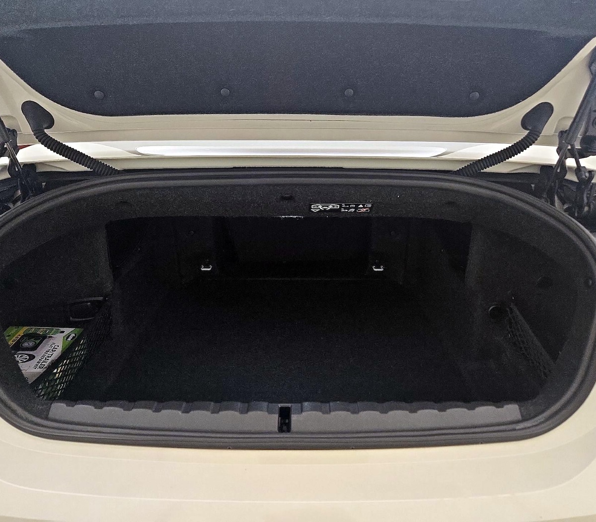 Trunk/Cargo (Seats Up)