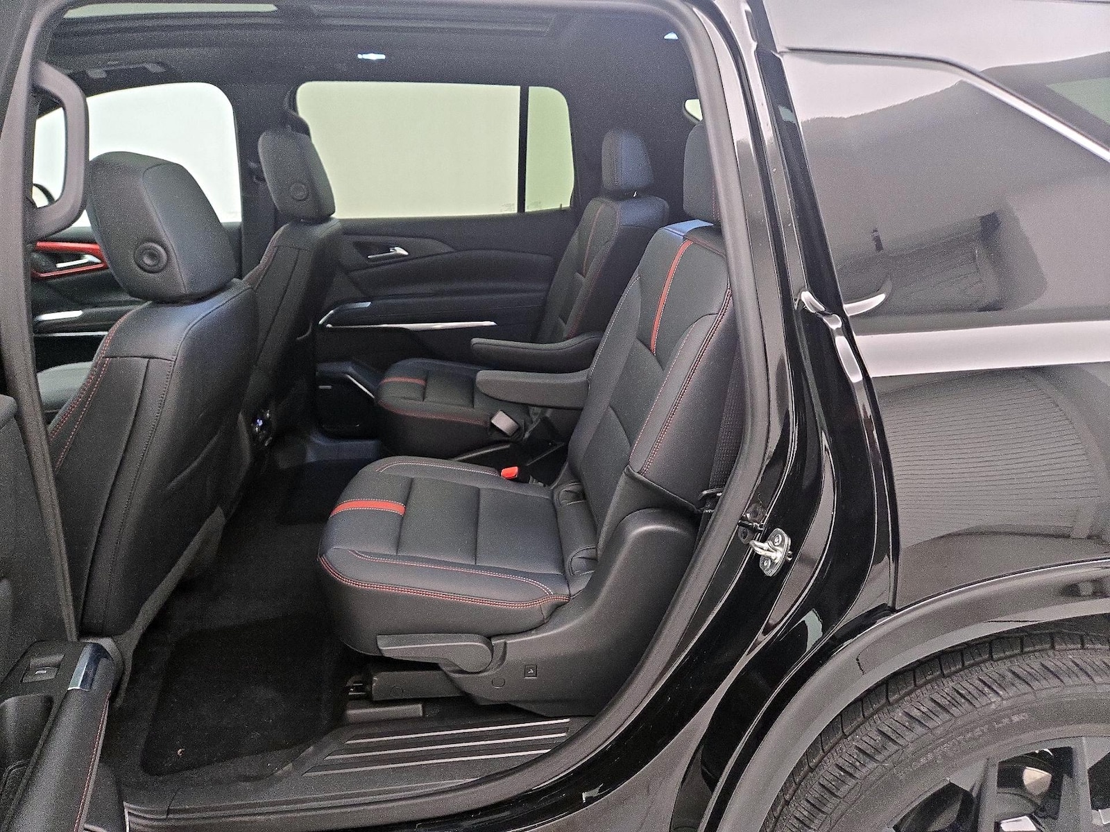 2024 Chevrolet Traverse RS - Photo 22