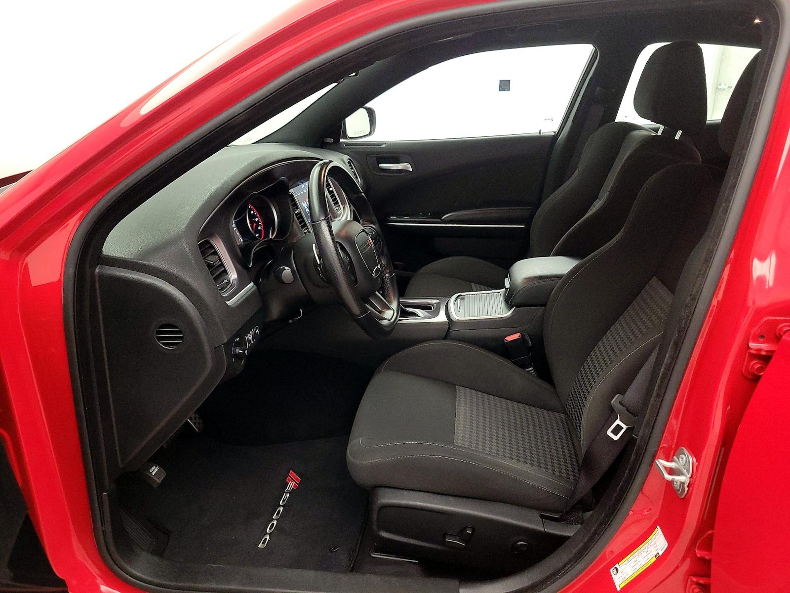 Power Seat(s) & Side Airbags
