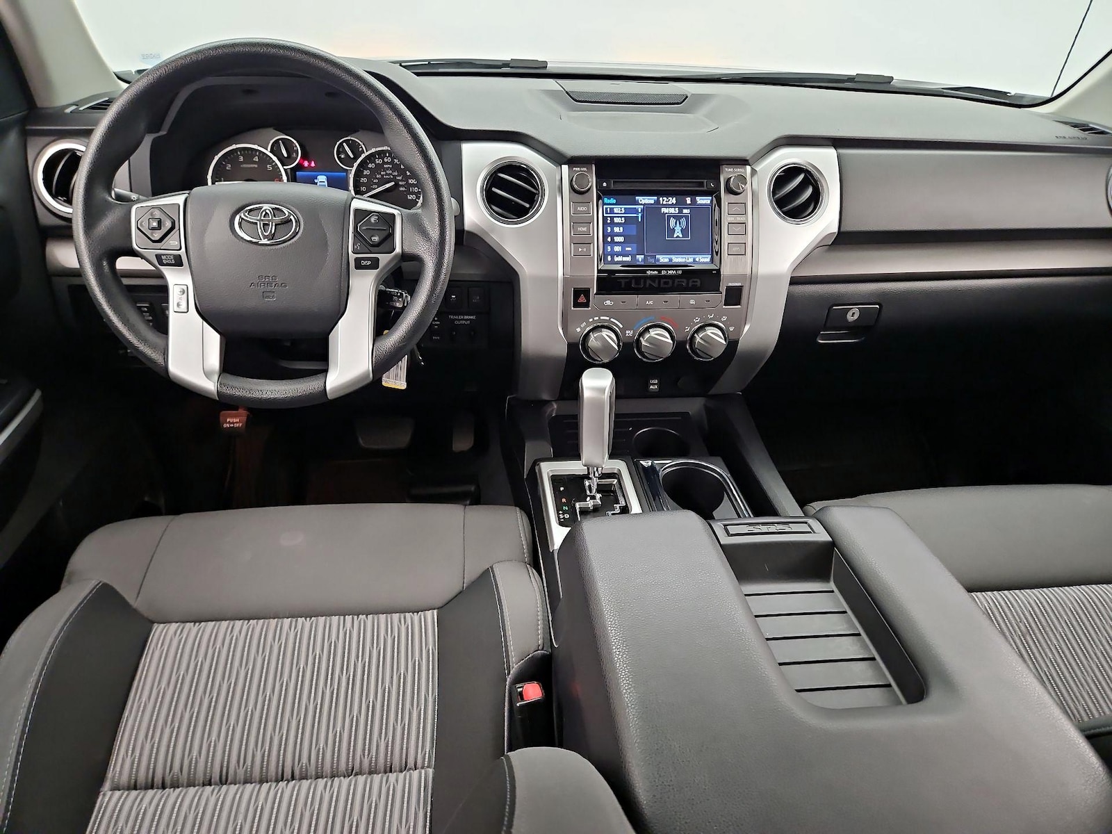 2017 Toyota Tundra SR5 - Photo 10