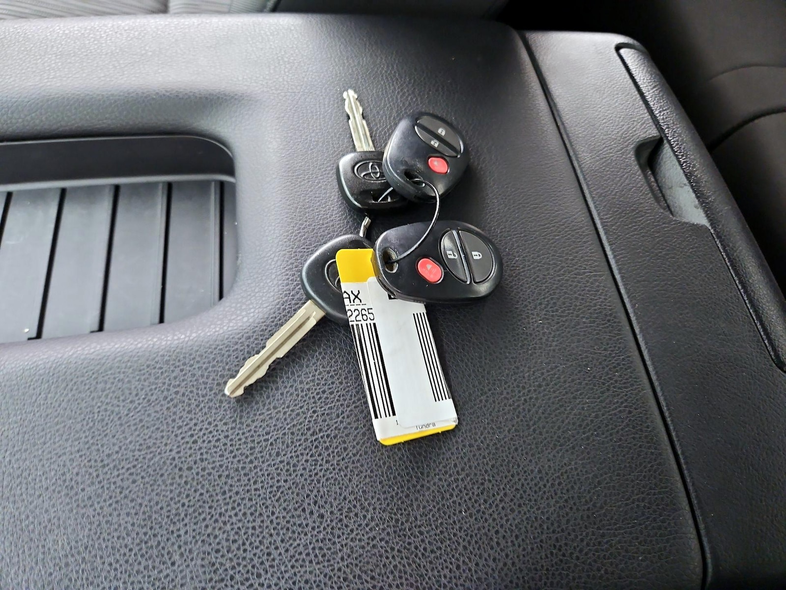 2017 Toyota Tundra SR5 - Photo 23