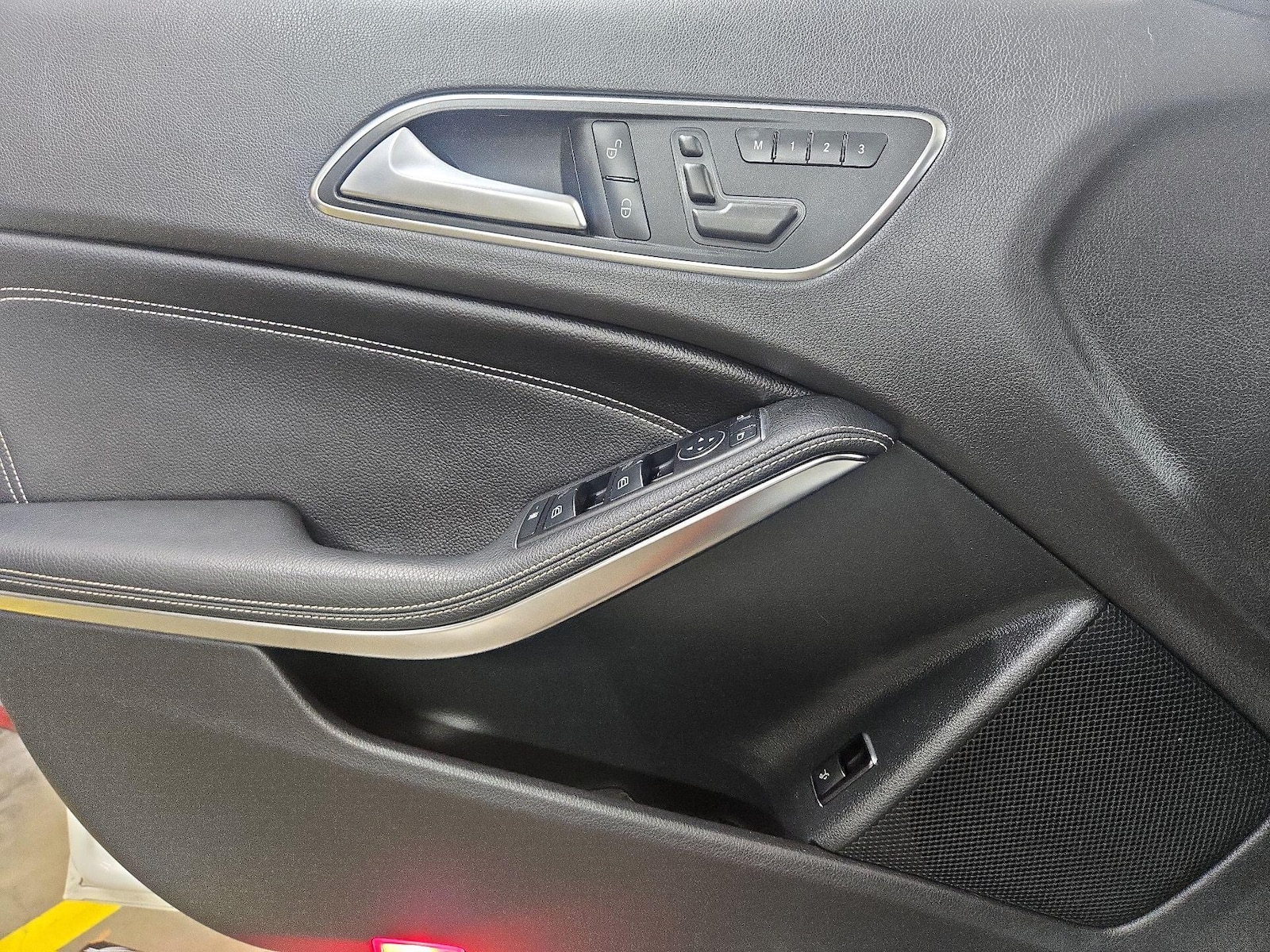 2016 Mercedes-Benz GLA-Class GLA250 - Photo 13