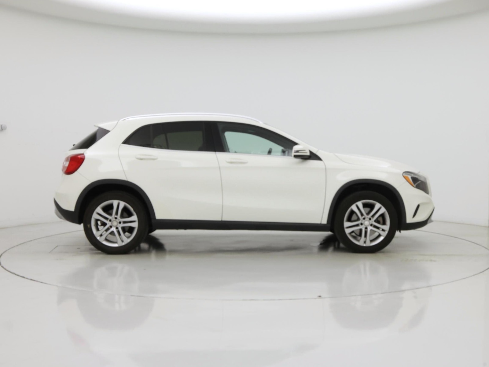 2016 Mercedes-Benz GLA-Class GLA250 - Photo 8
