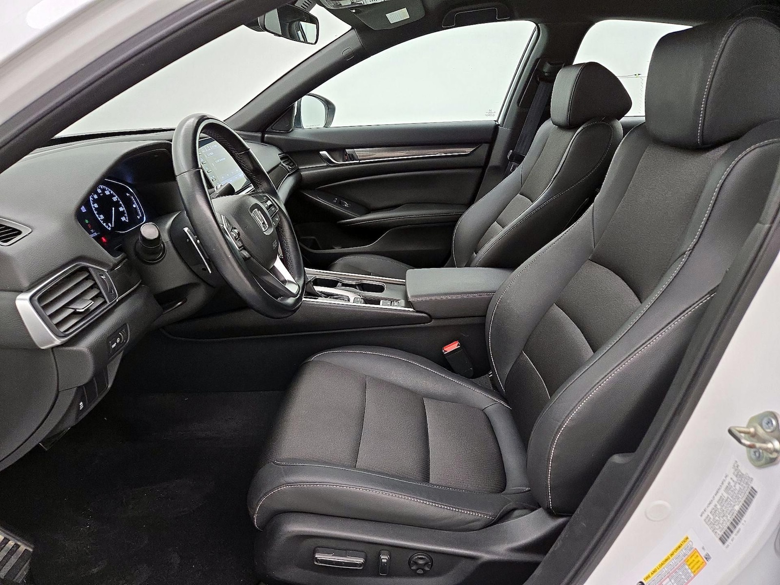 Power Seat(s) & Side Airbags