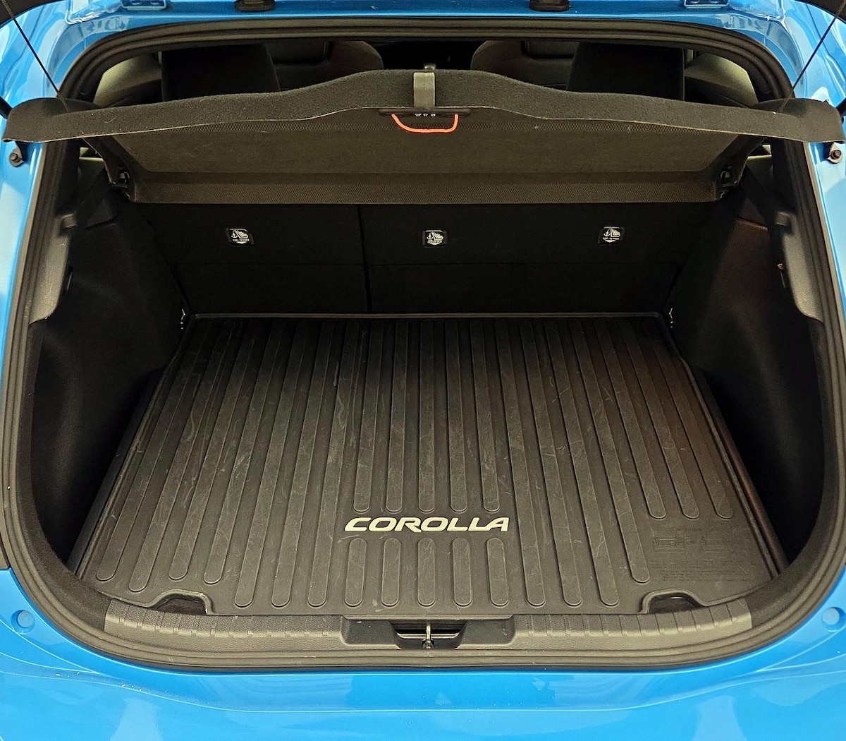 Trunk/Cargo (Seats Up)