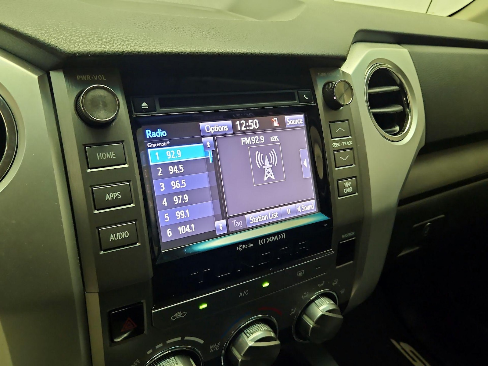 2014 Toyota Tundra SR5 - Photo 16