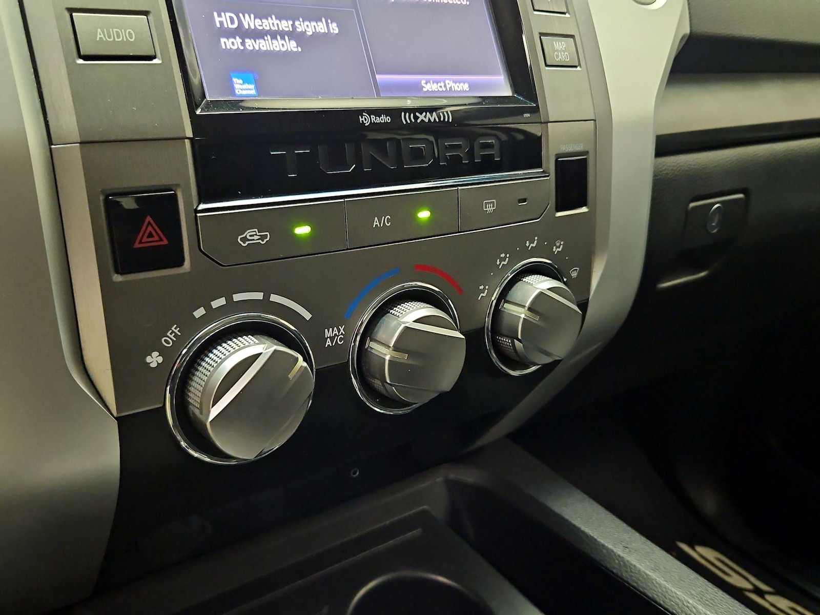 2014 Toyota Tundra SR5 - Photo 17