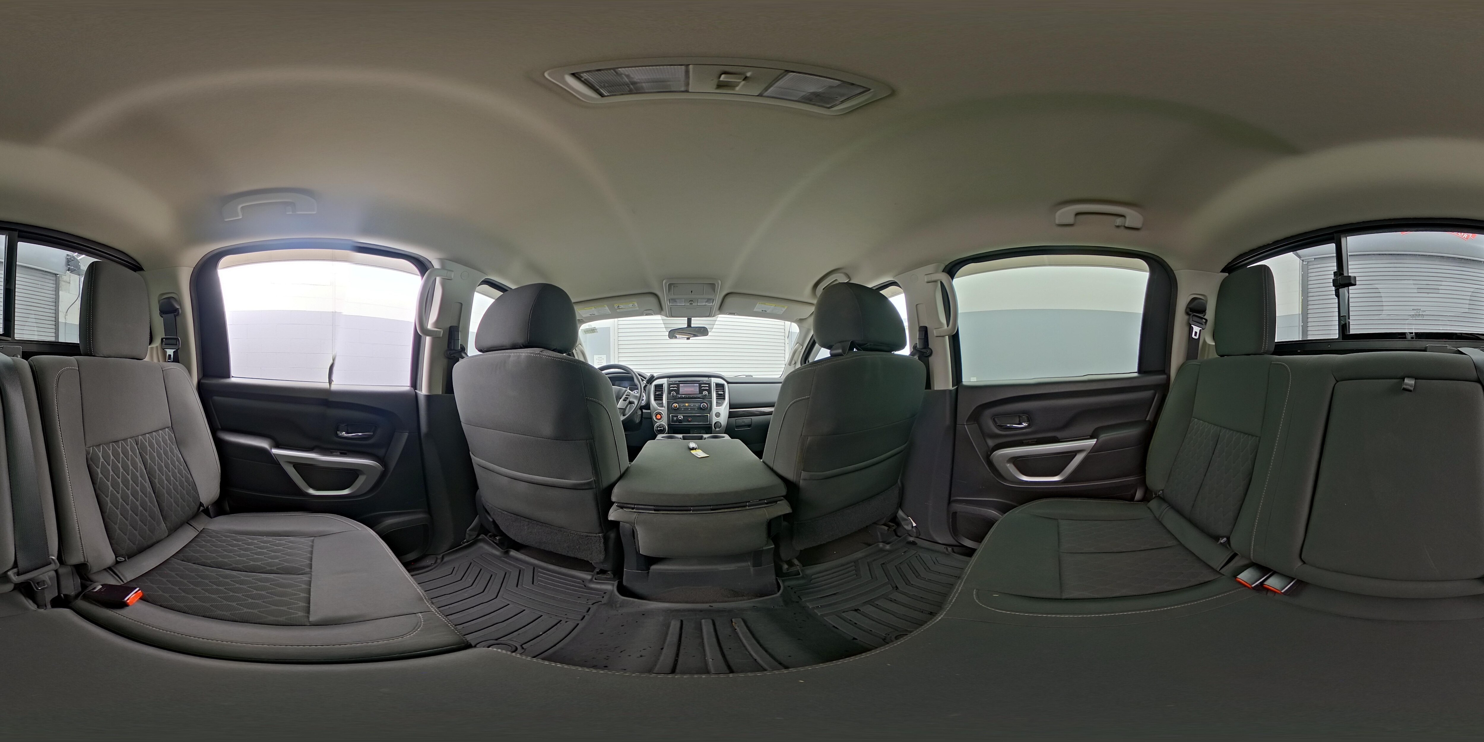 2017 Nissan Titan SV - Photo 24