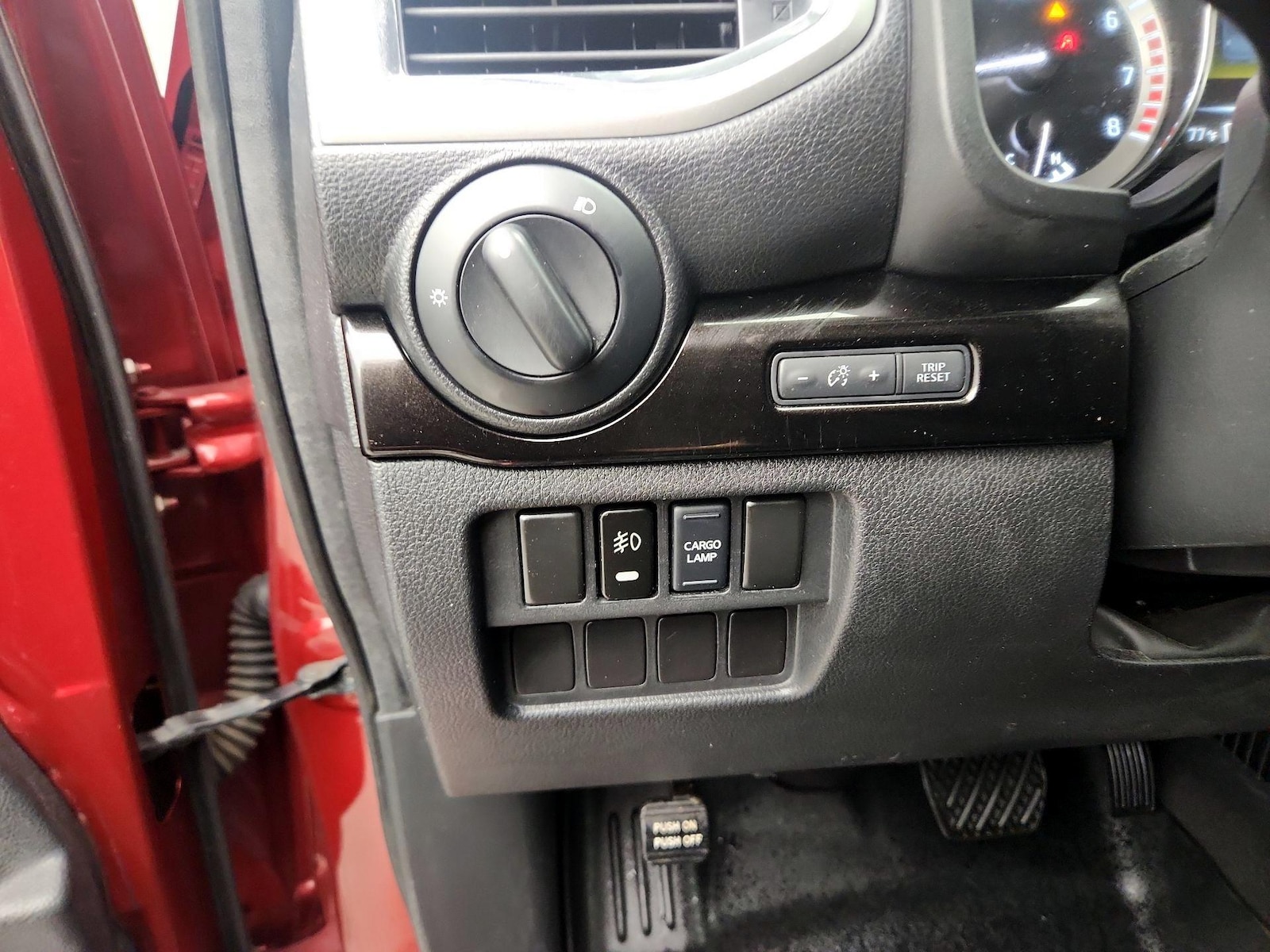 2017 Nissan Titan SV - Photo 14