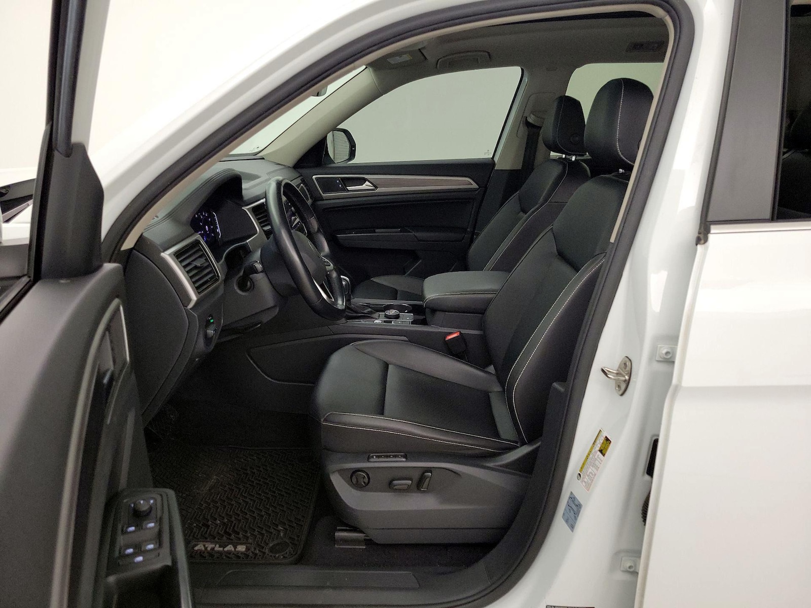 2021 Volkswagen Atlas SEL - Photo 12