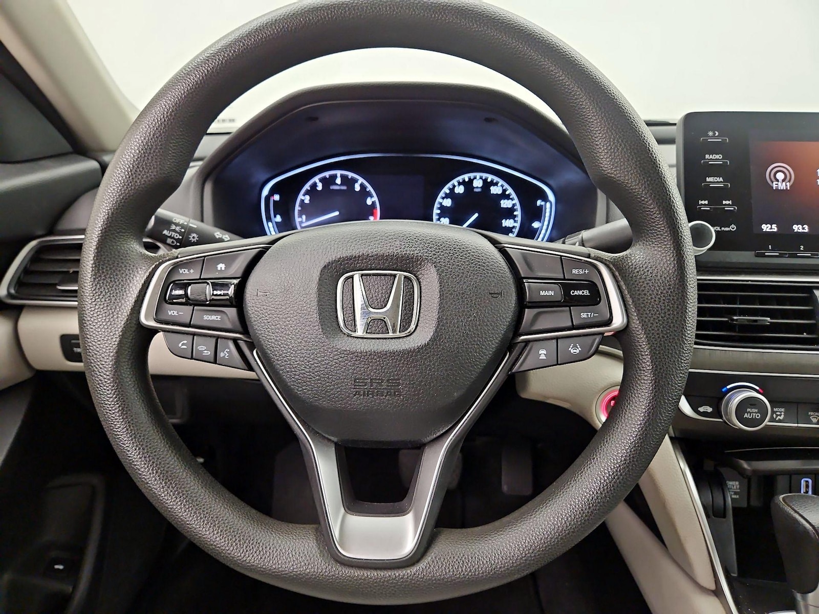 2018 Honda Accord LX - Photo 11