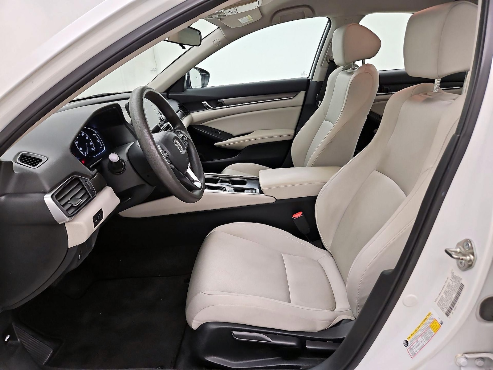 2018 Honda Accord LX - Photo 12