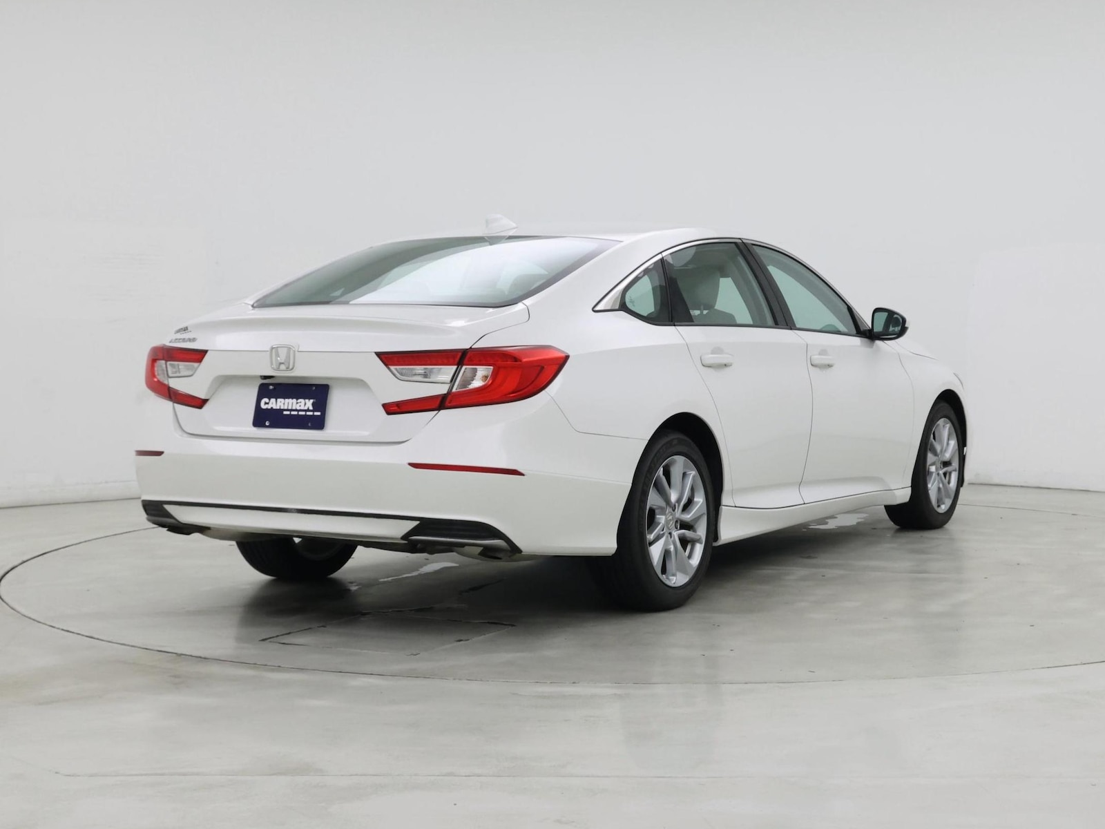 2018 Honda Accord LX - Photo 9