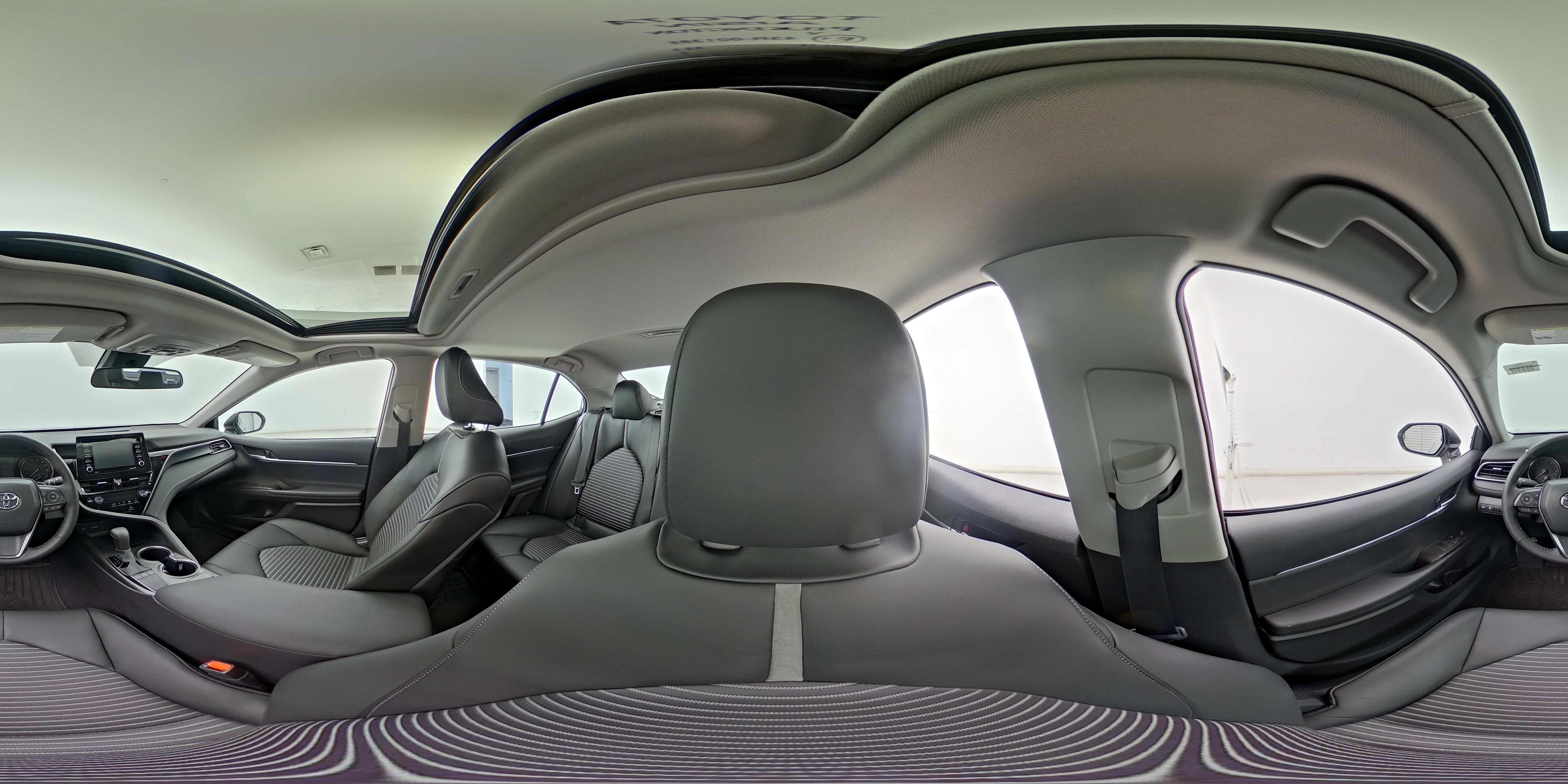 2024 Toyota Camry SE - Photo 24