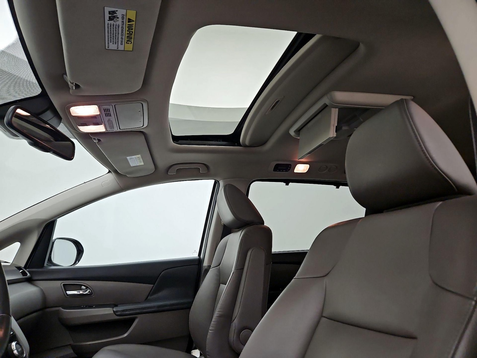 Sunroof(s) & Overhead Airbags