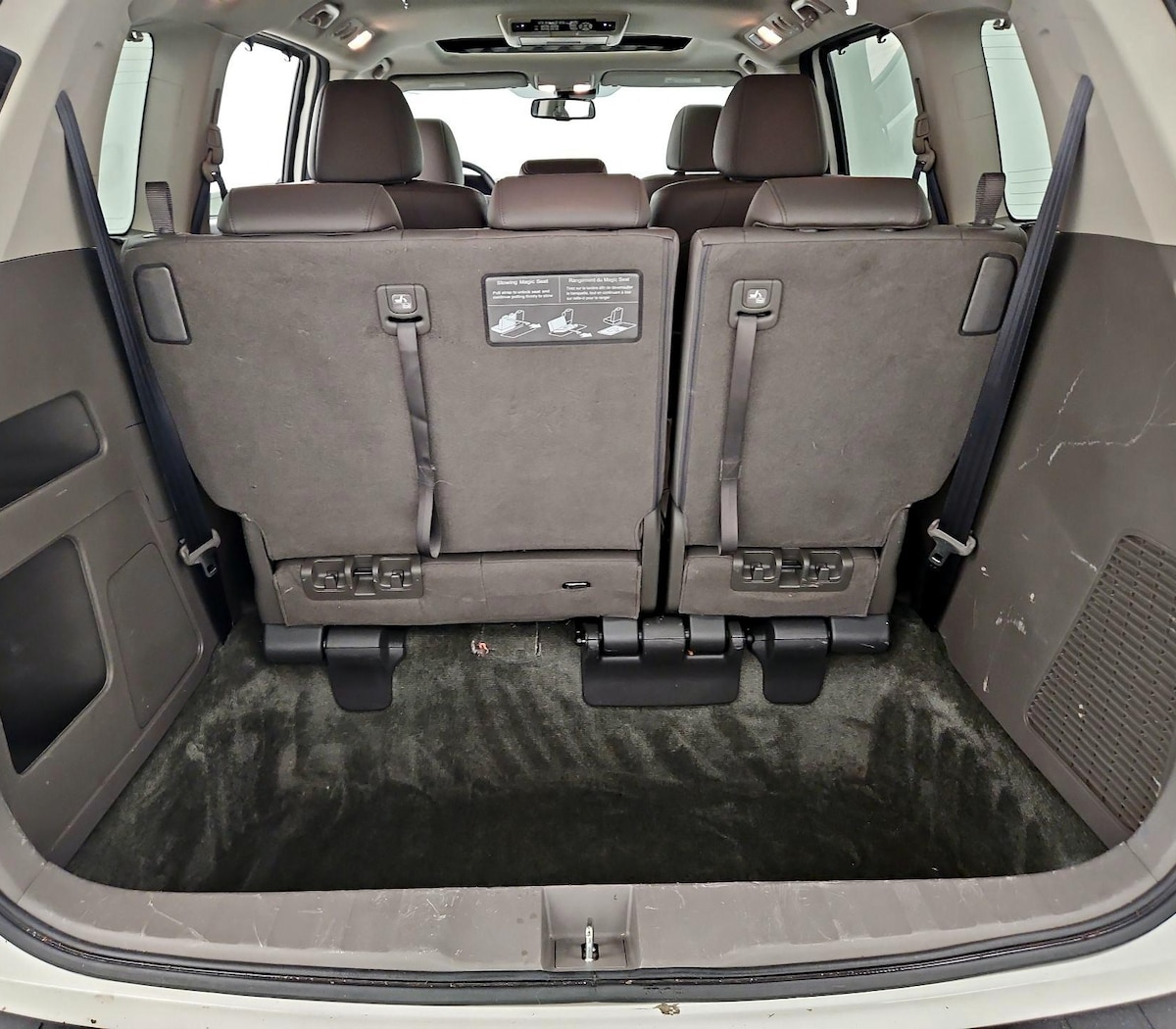 Trunk/Cargo (Seats Up)