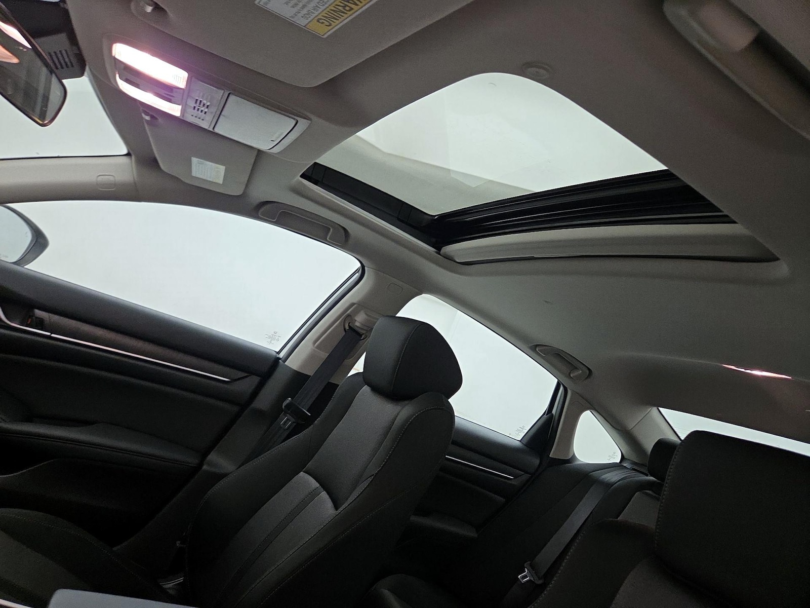 Sunroof(s) & Overhead Airbags