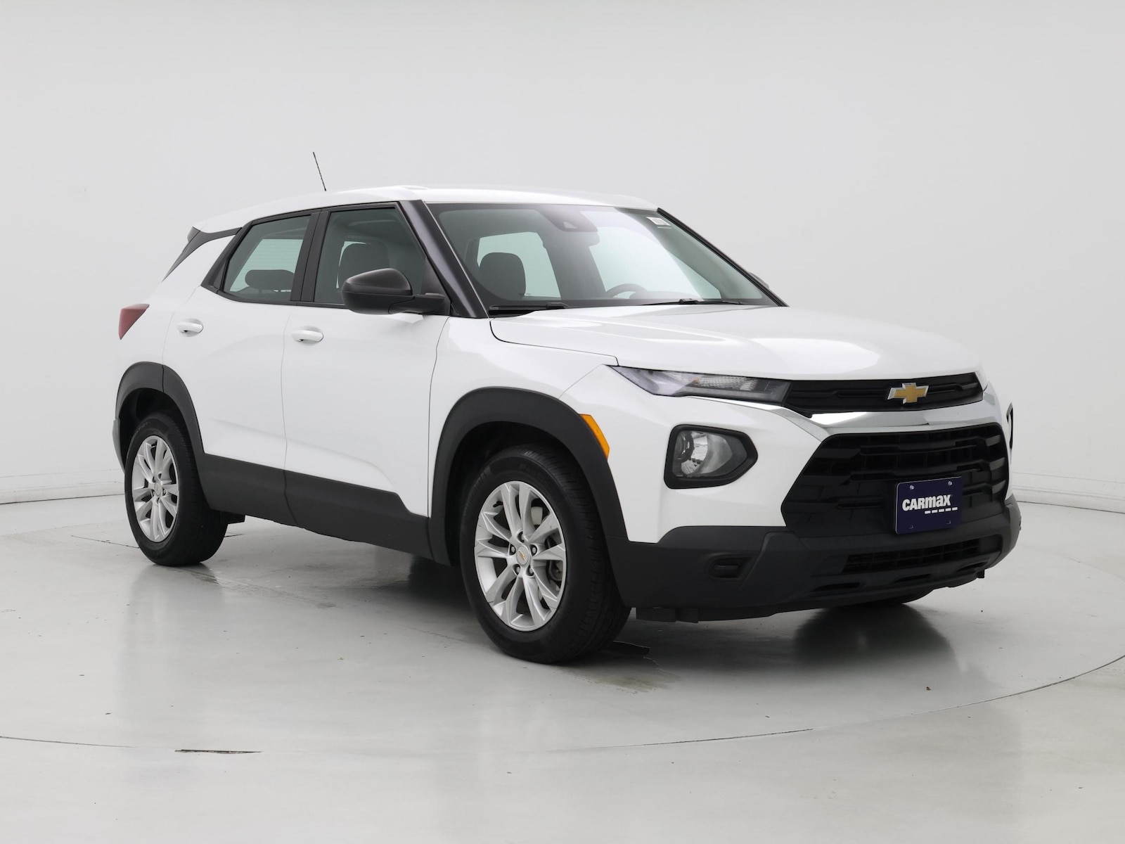 2023 Chevrolet TrailBlazer LS - Photo 2
