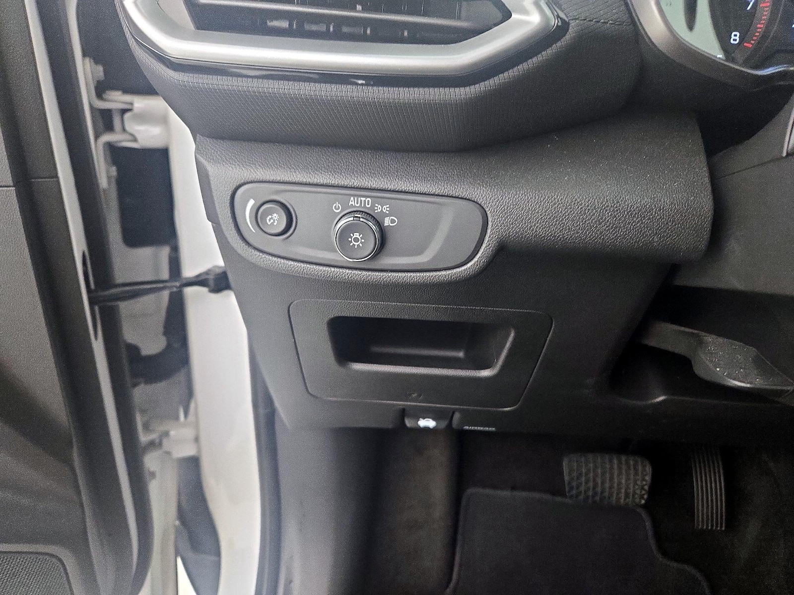 2023 Chevrolet TrailBlazer LS - Photo 14