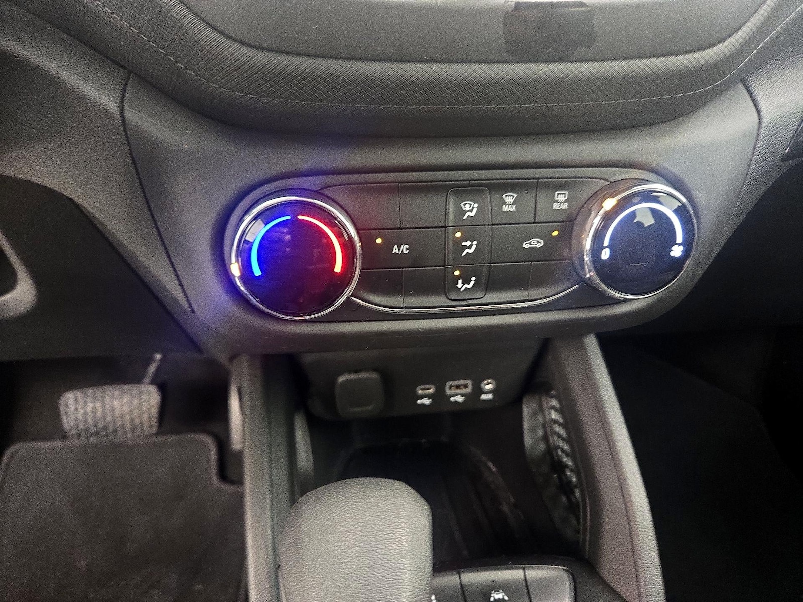 2023 Chevrolet TrailBlazer LS - Photo 17