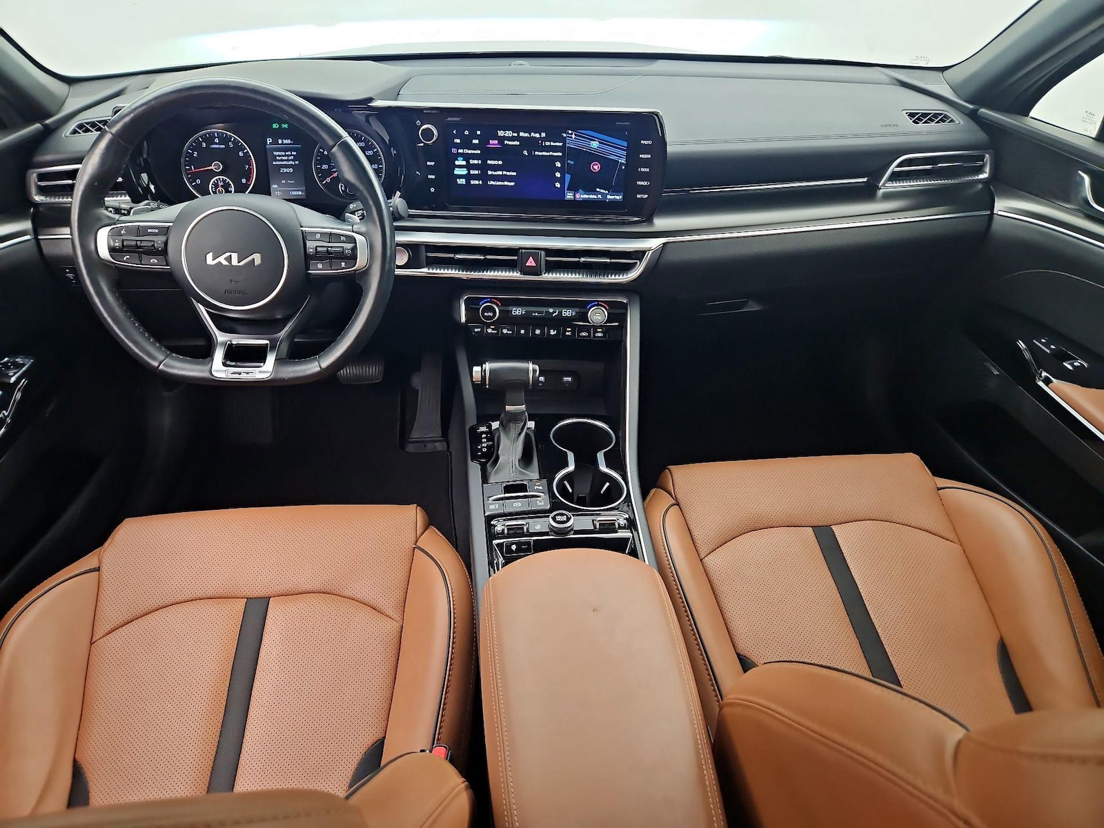 2024 Kia K5 GT - Photo 10