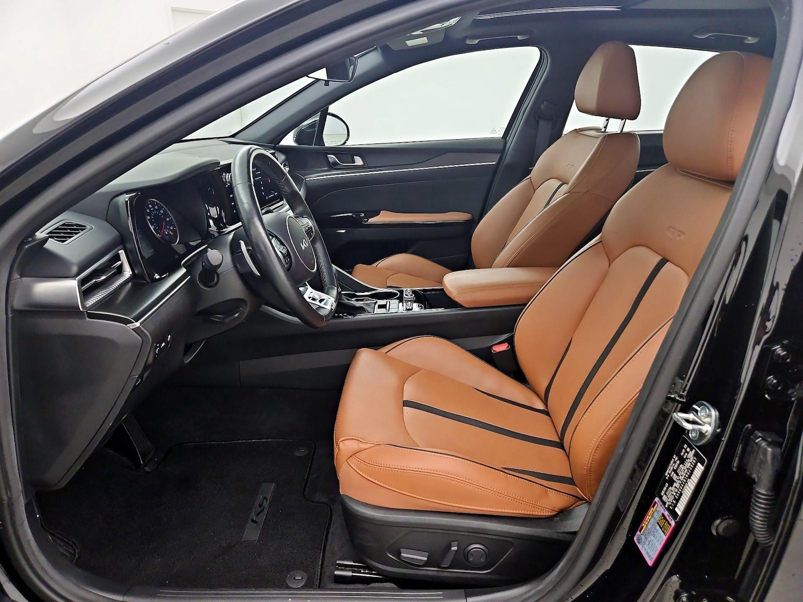 2024 Kia K5 GT - Photo 12
