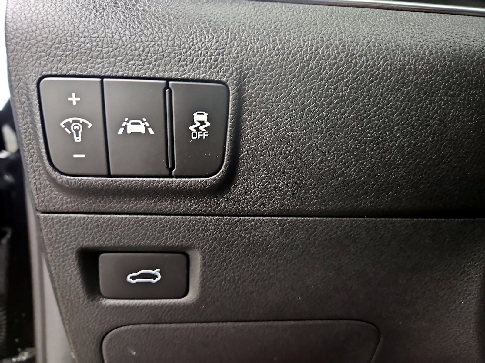 2024 Kia K5 GT - Photo 14