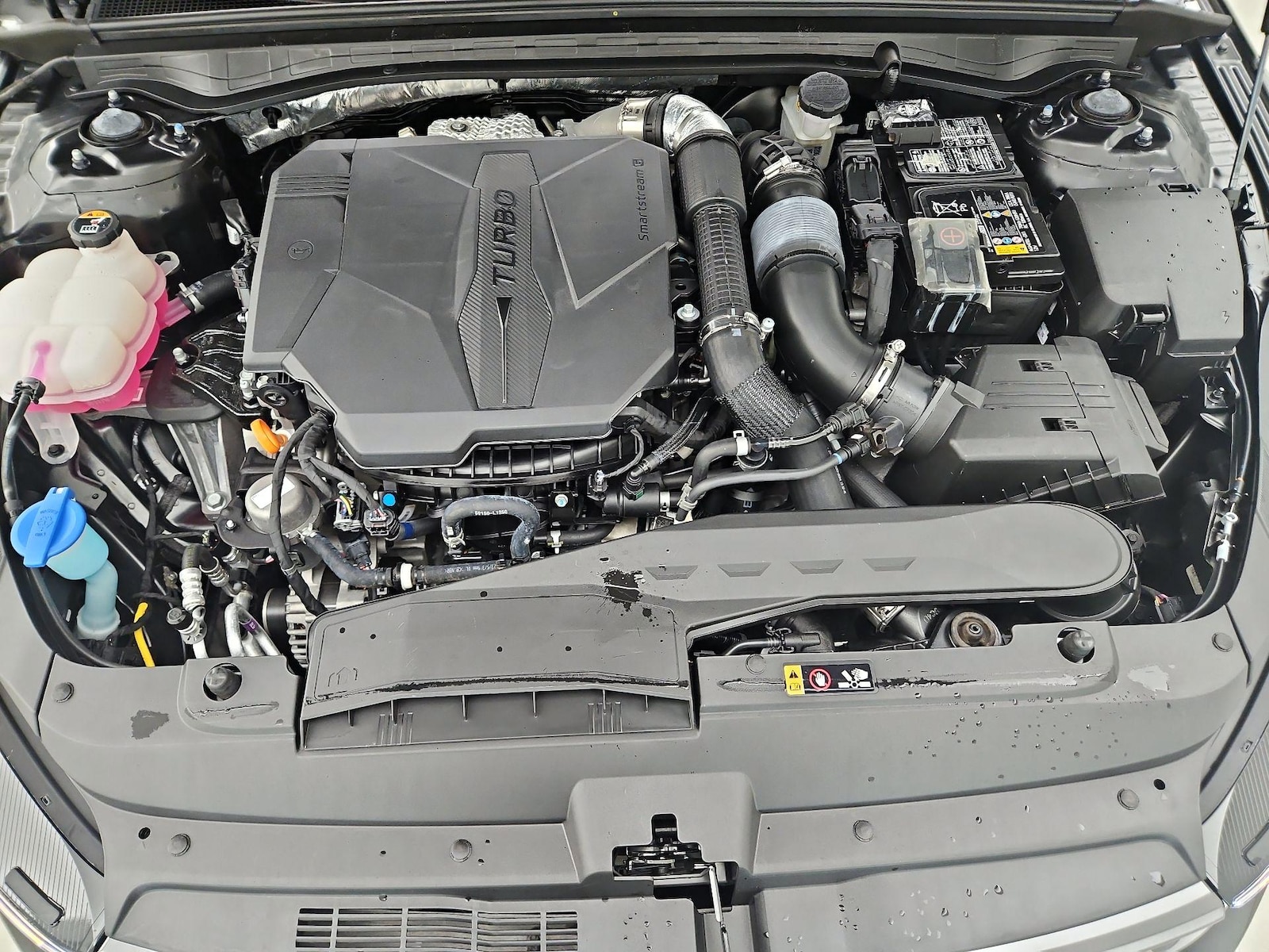 2024 Kia K5 GT - Photo 23