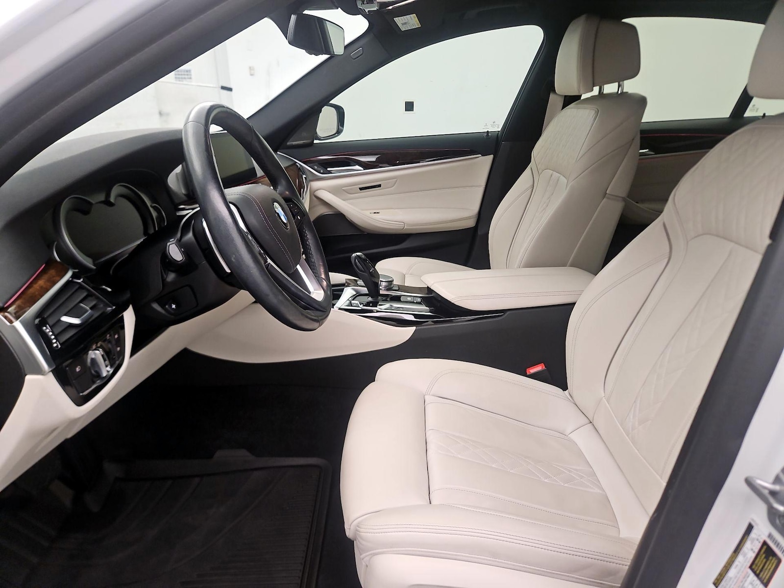 2018 BMW 5 Series 540i - Photo 12