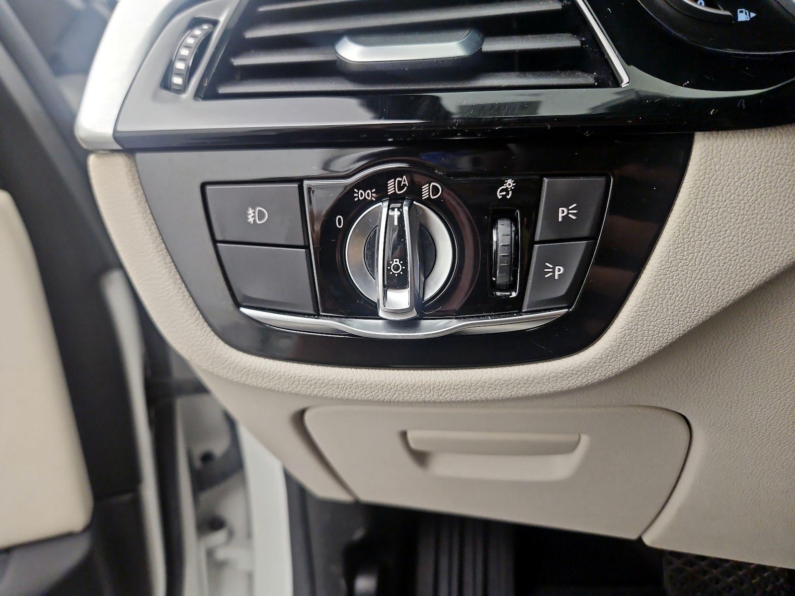 2018 BMW 5 Series 540i - Photo 14
