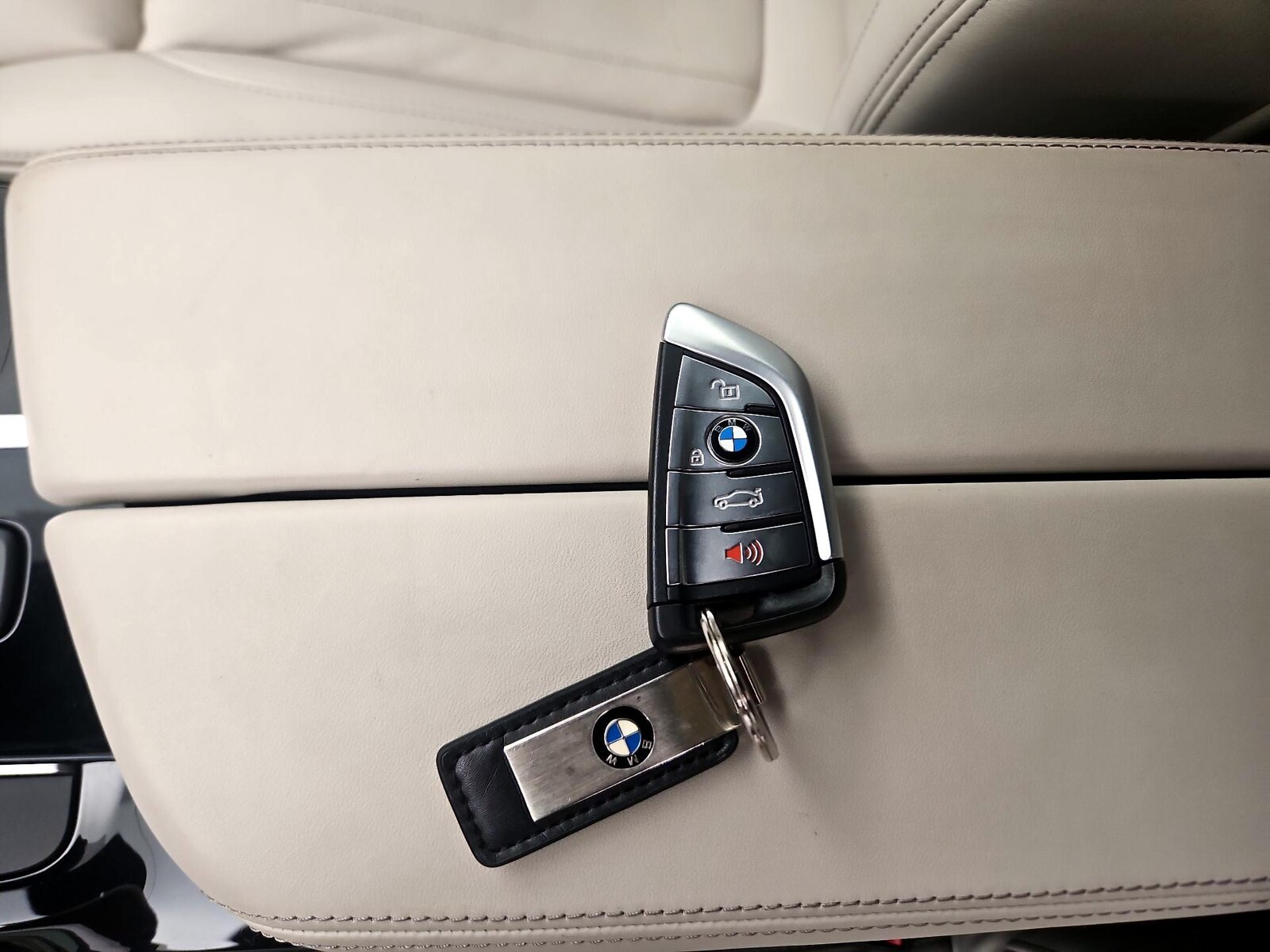 2018 BMW 5 Series 540i - Photo 23