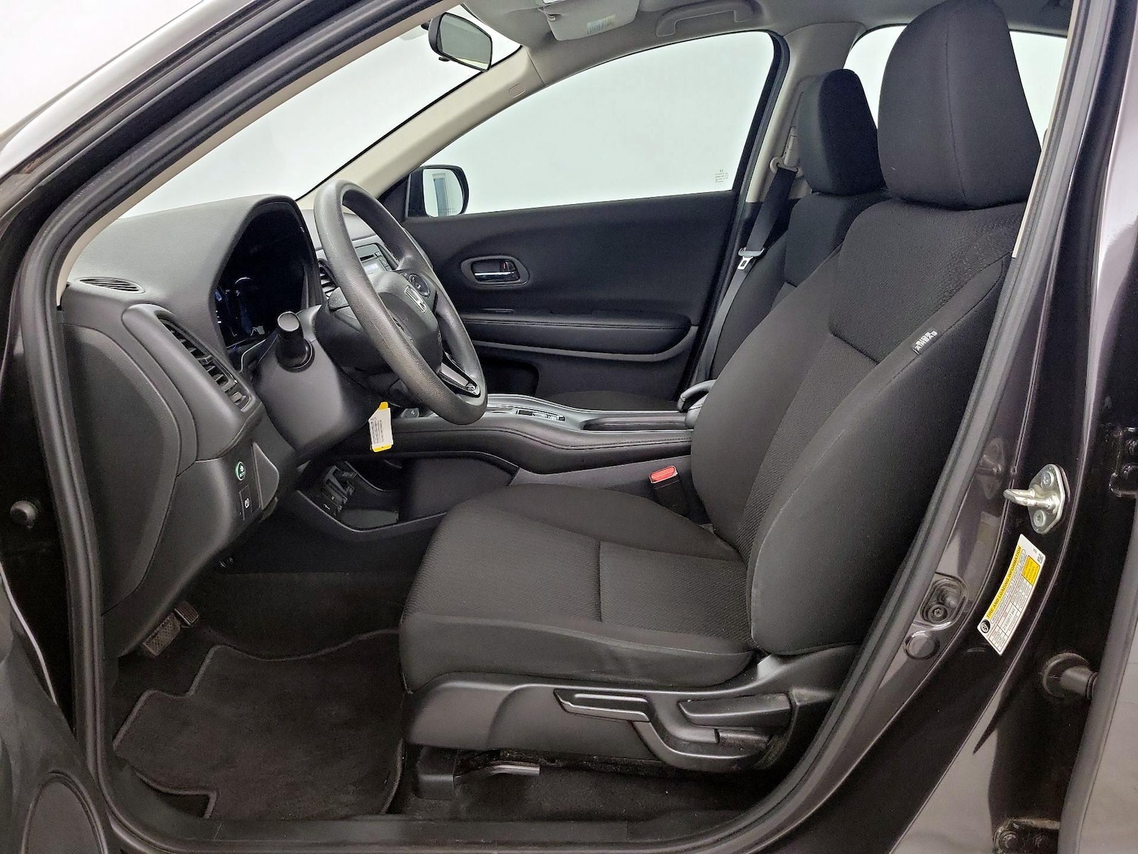 2018 Honda HR-V LX - Photo 12