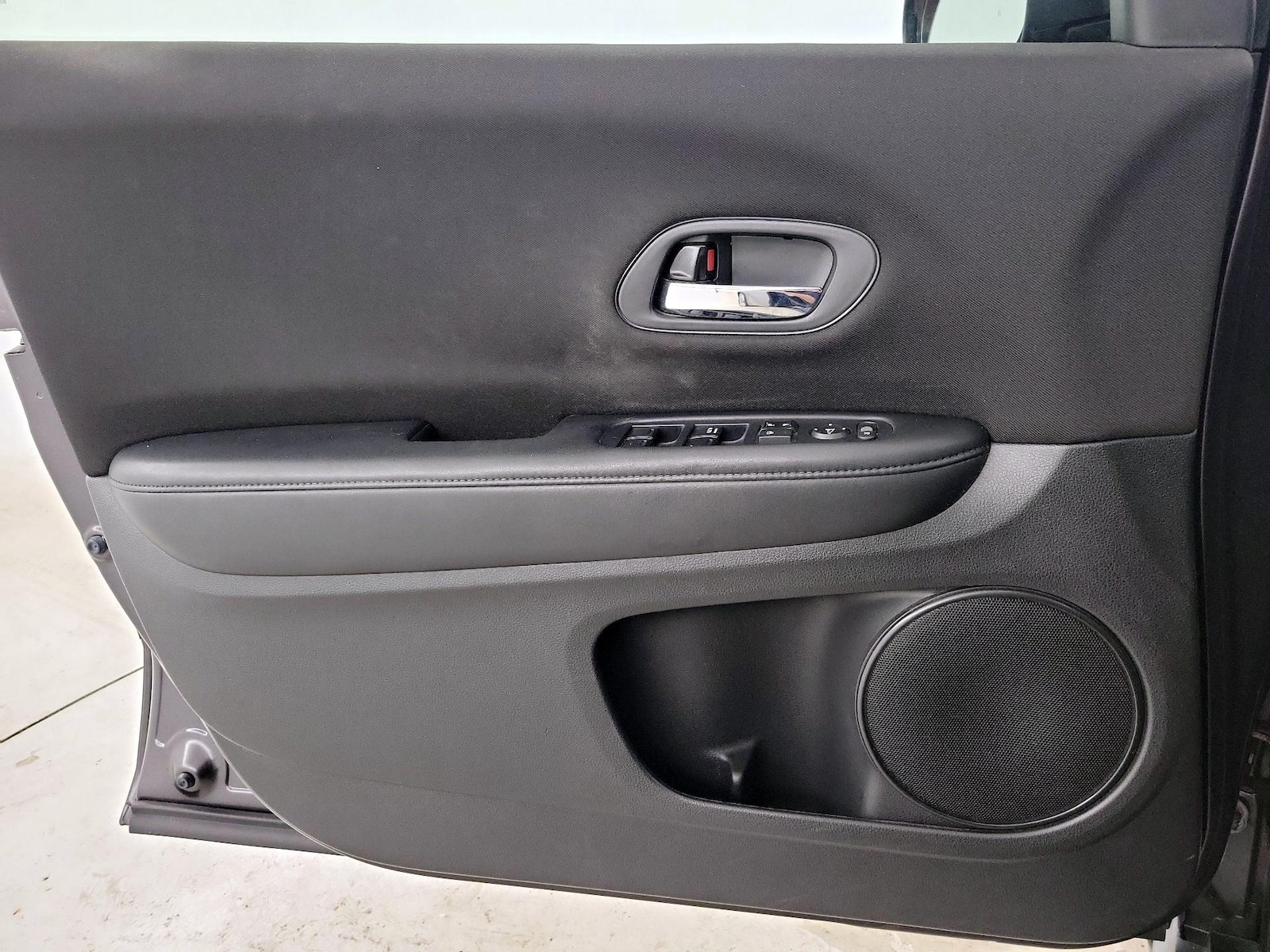 2018 Honda HR-V LX - Photo 13