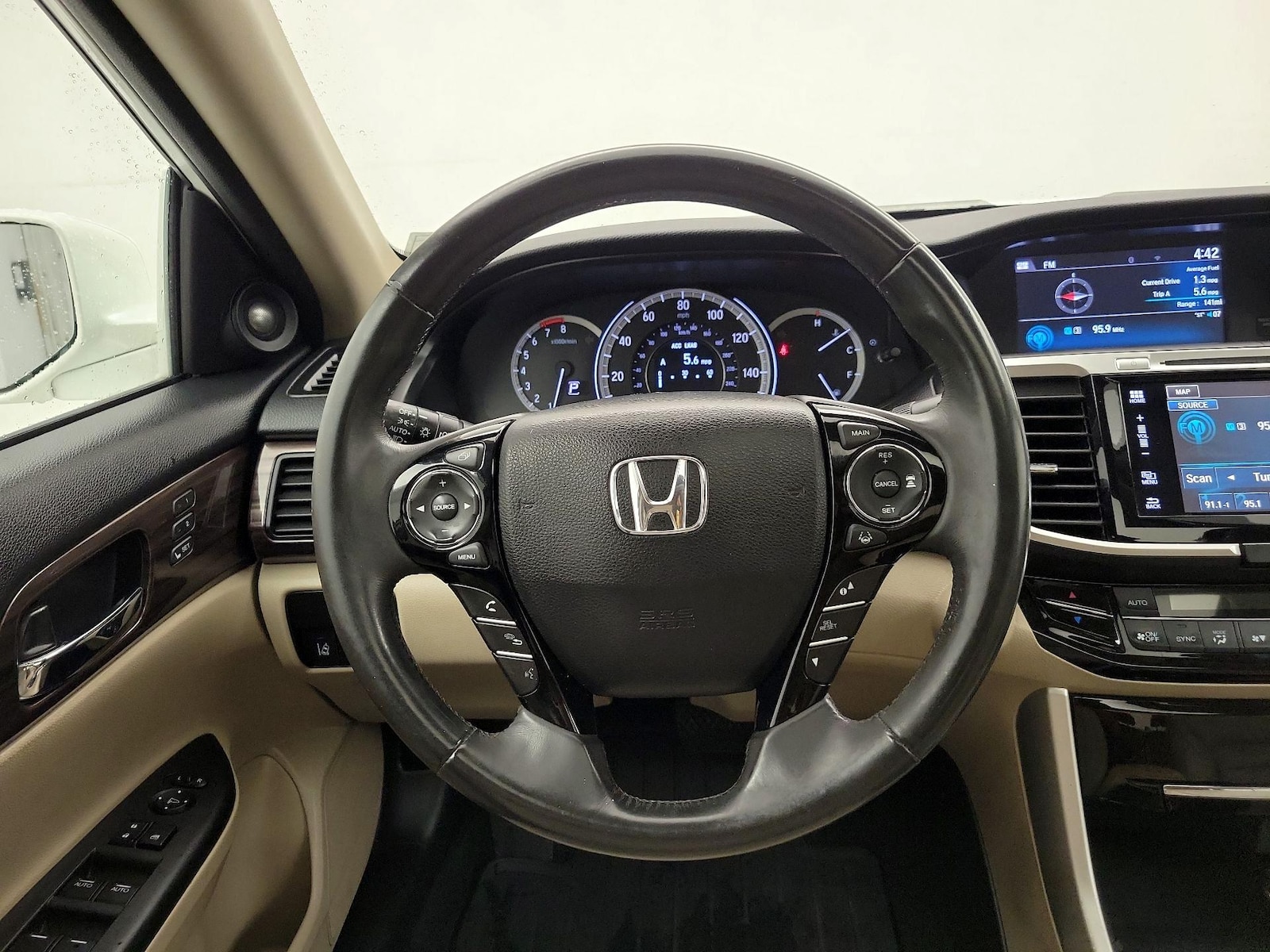 2016 Honda Accord Touring - Photo 11