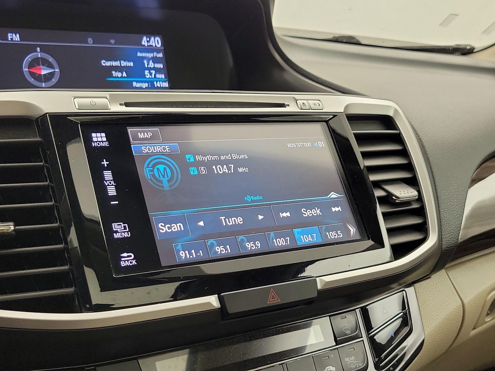 2016 Honda Accord Touring - Photo 17