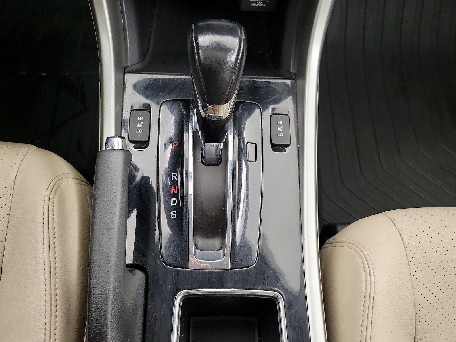 2016 Honda Accord Touring - Photo 19