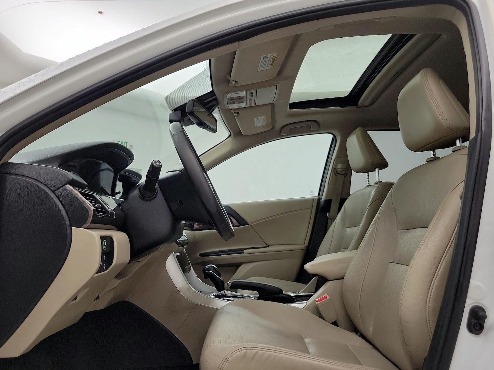 2016 Honda Accord Touring - Photo 21