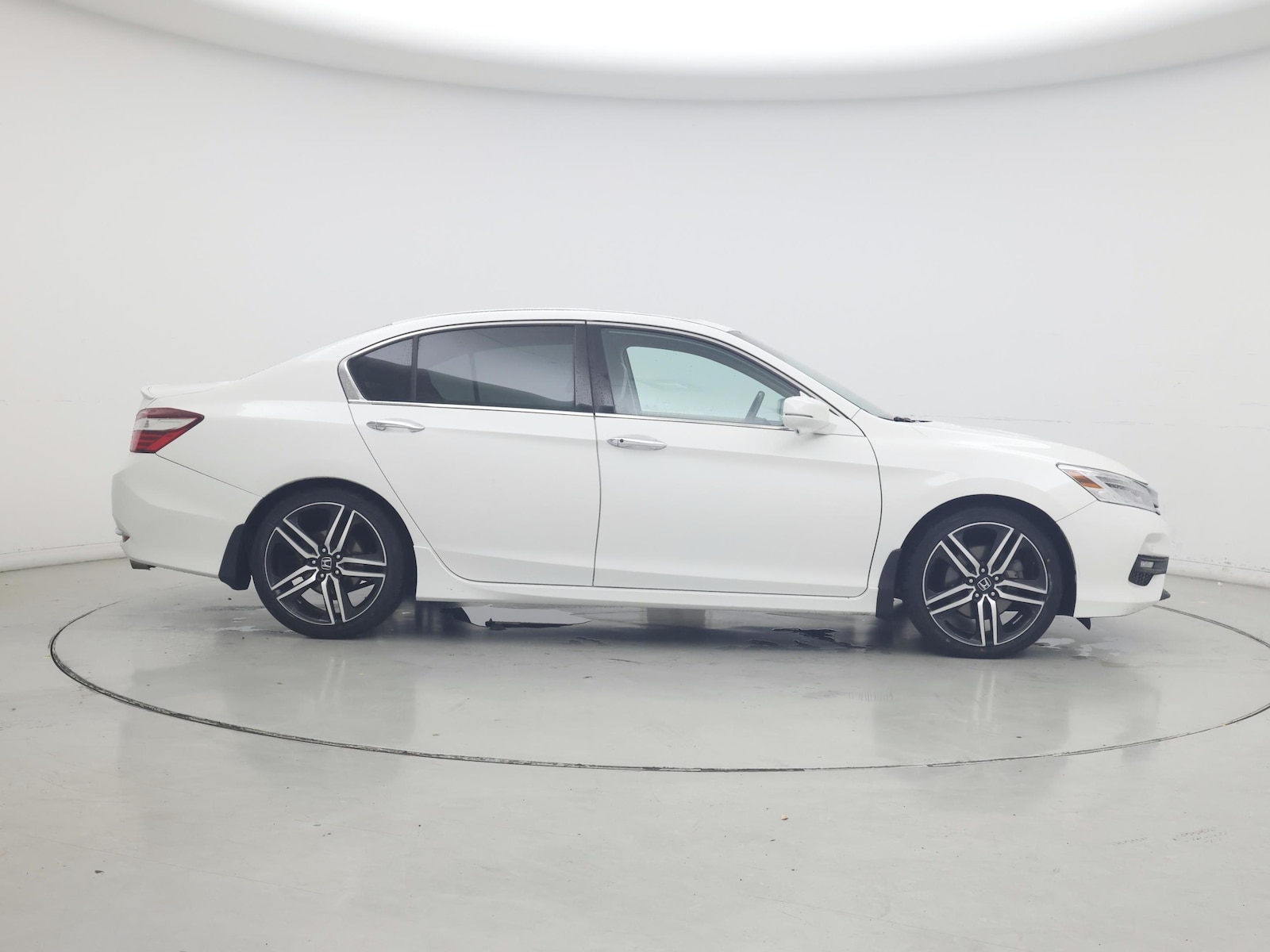 2016 Honda Accord Touring - Photo 8