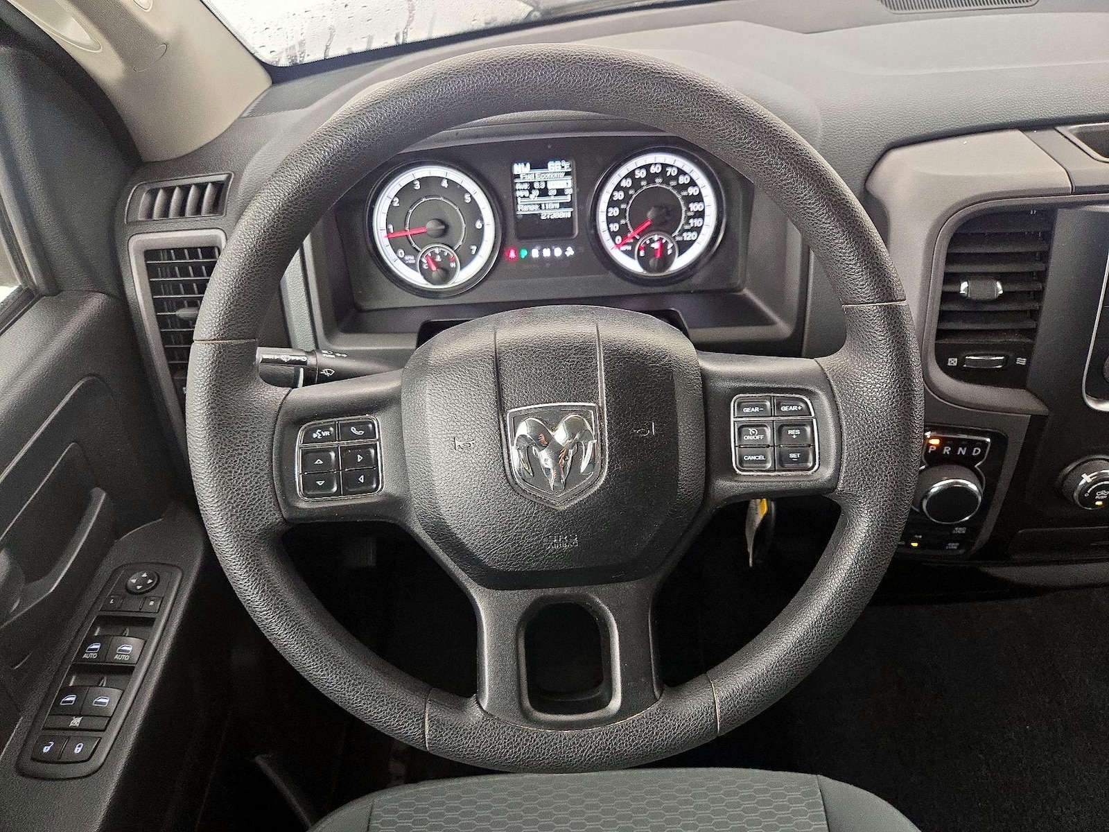2019 RAM Ram 1500 Classic Express - Photo 11