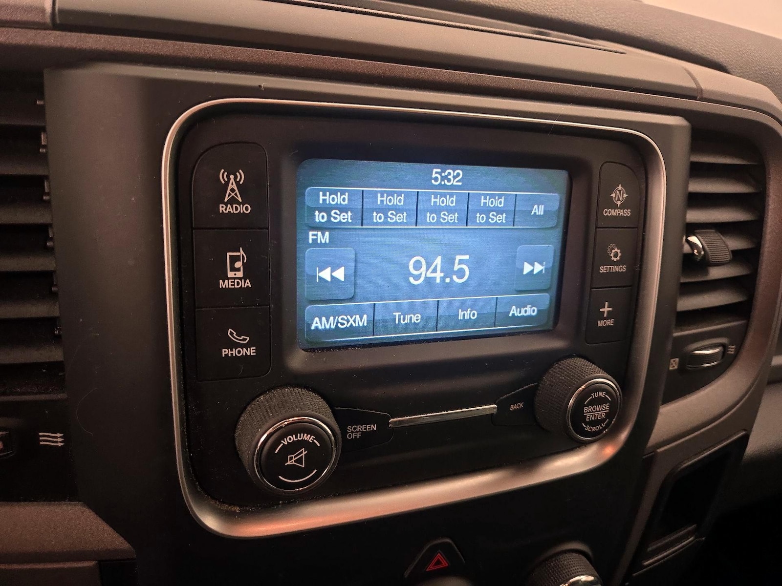 2019 RAM Ram 1500 Classic Express - Photo 16