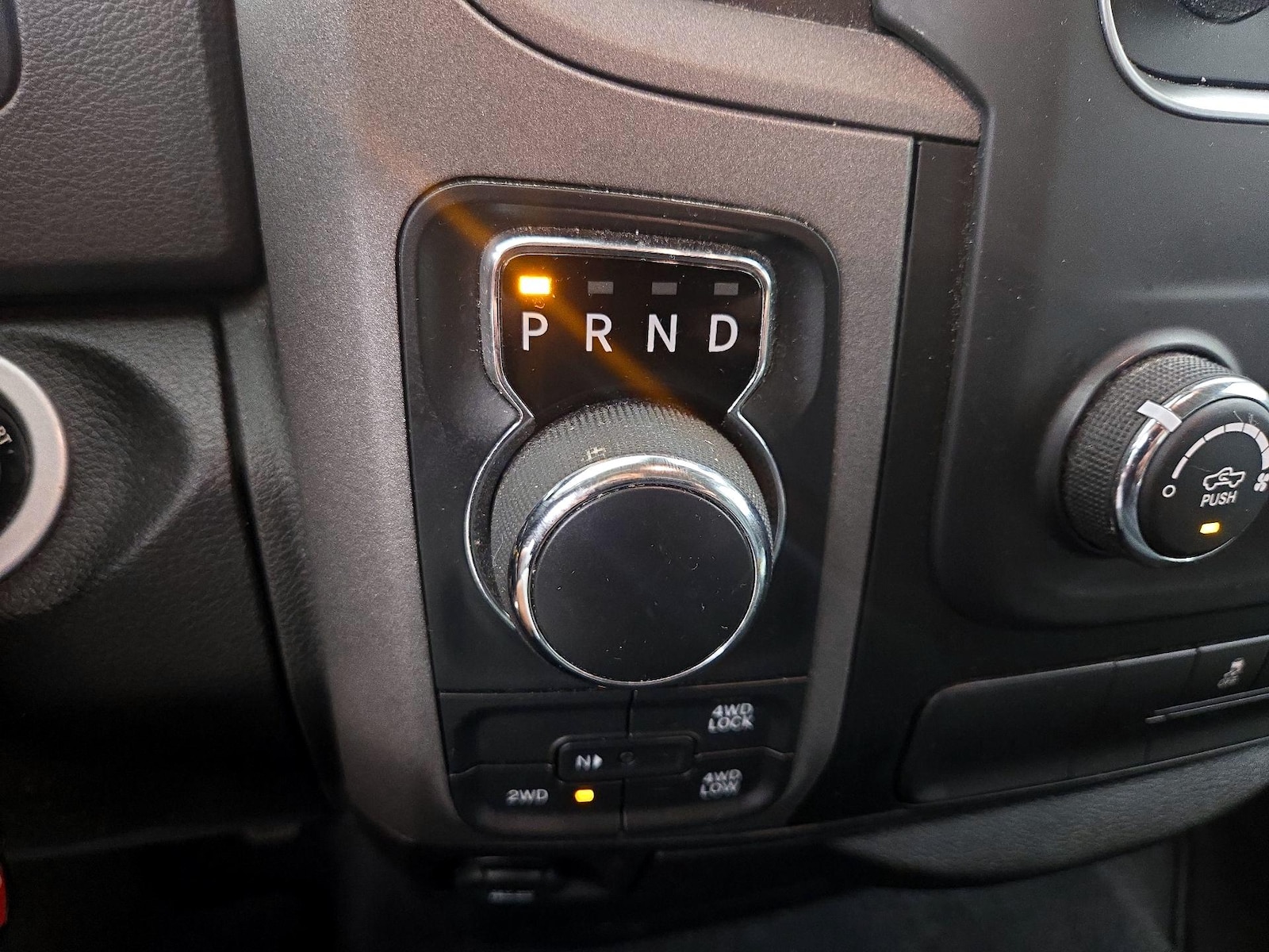 2019 RAM Ram 1500 Classic Express - Photo 18