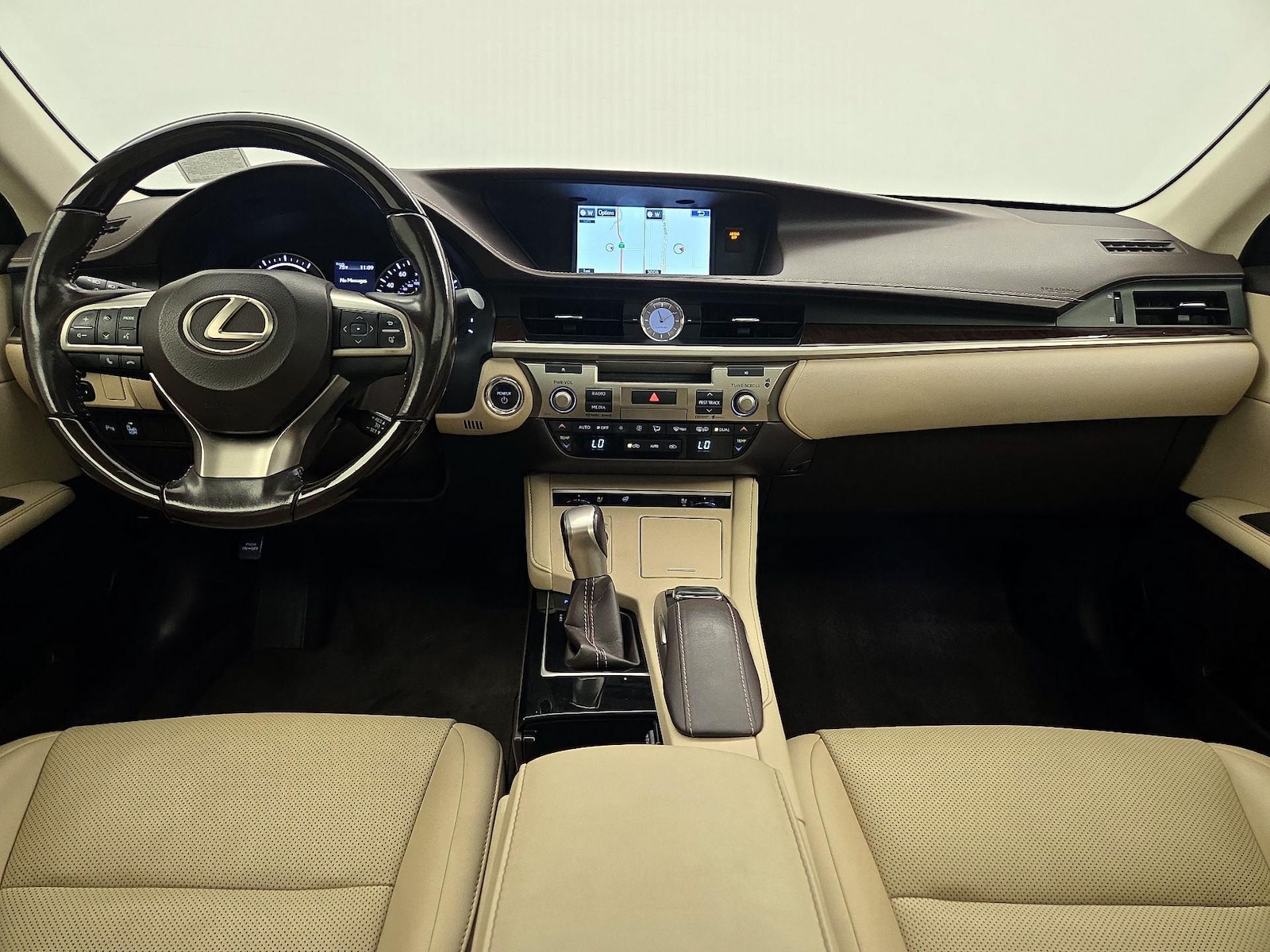 2016 Lexus ES 300h - Photo 10