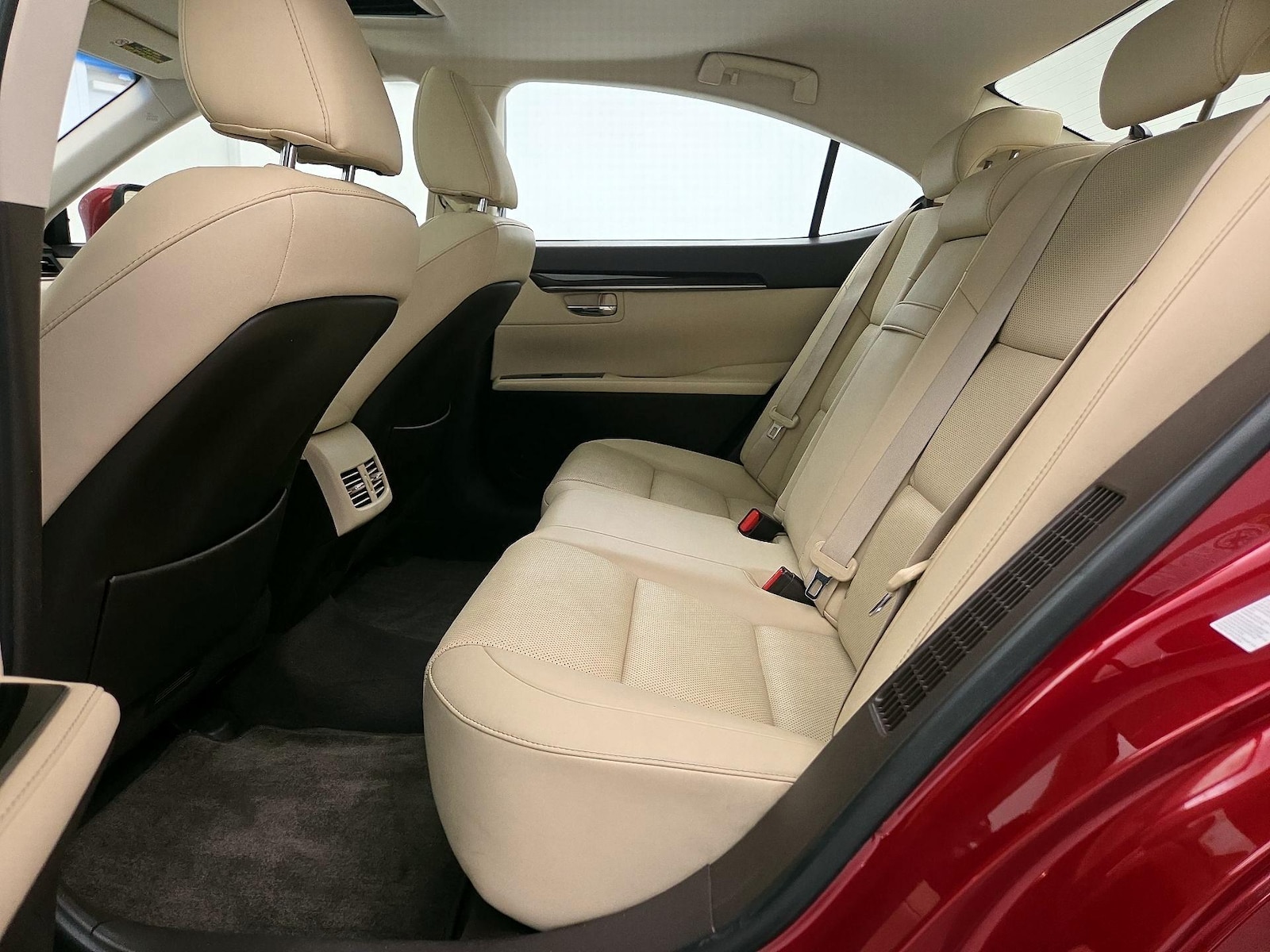 2016 Lexus ES 300h - Photo 22