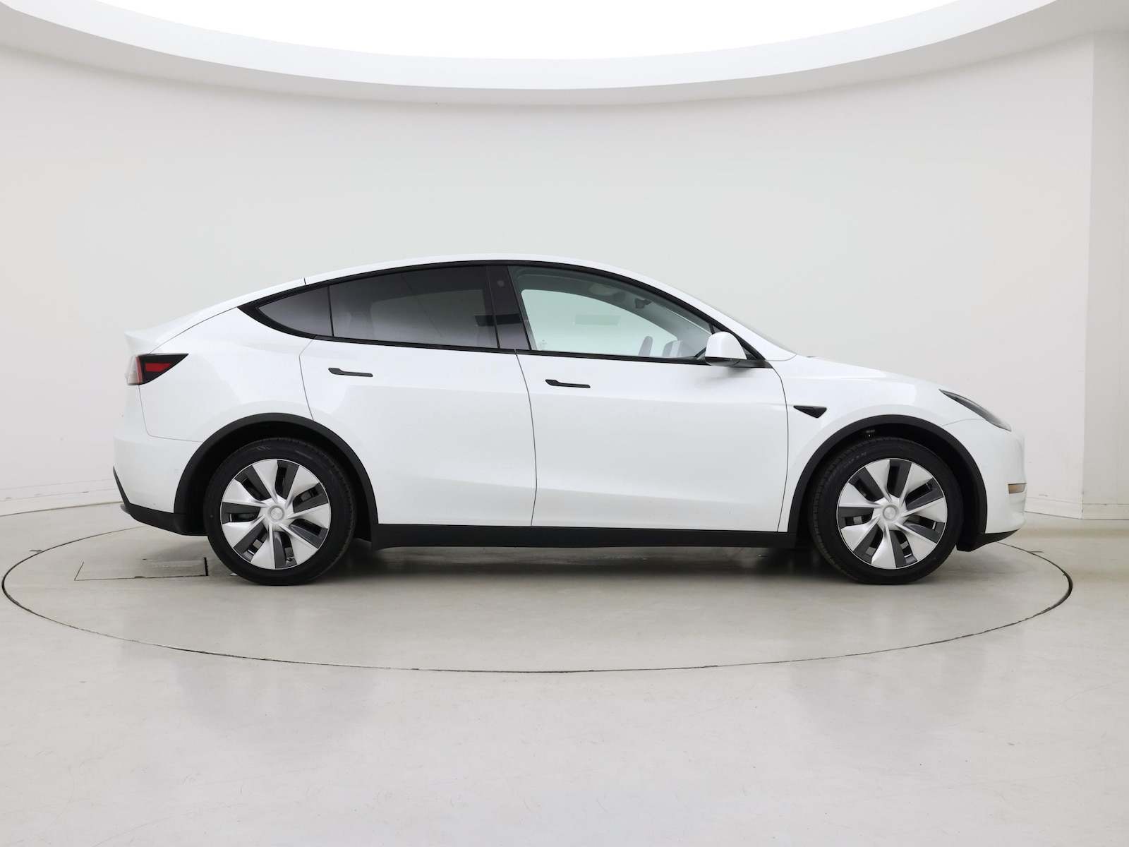 2021 Tesla Model Y Long Range - Photo 8