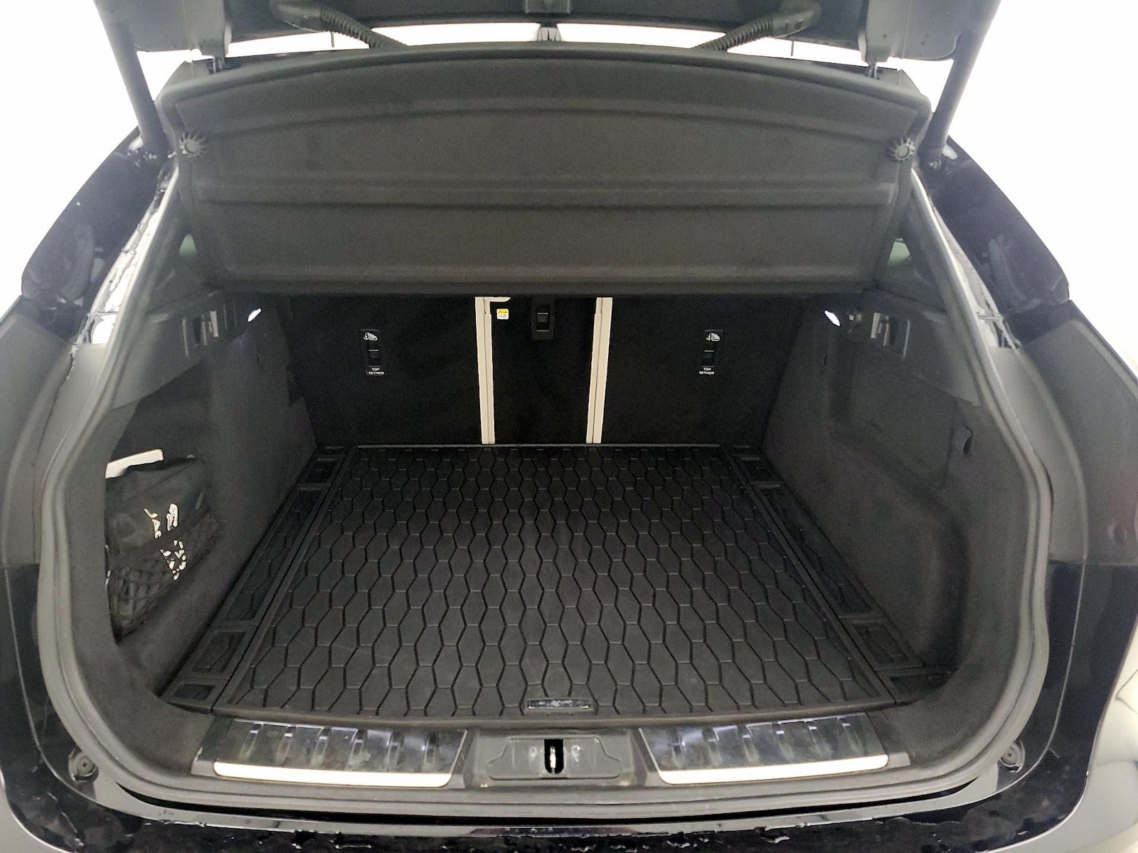 2021 Jaguar F-Pace S - Photo 23
