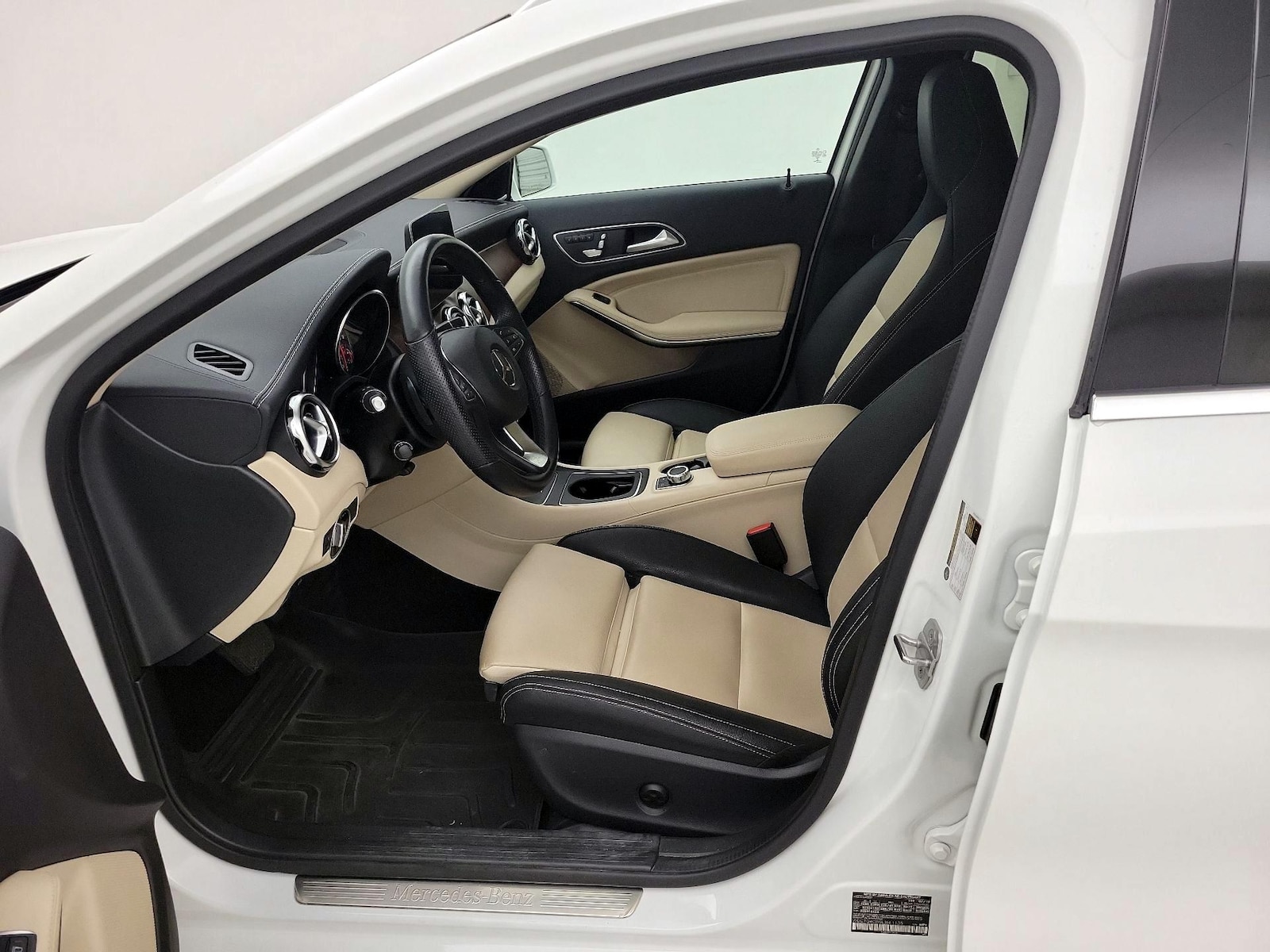 2020 Mercedes-Benz GLA GLA250 - Photo 12