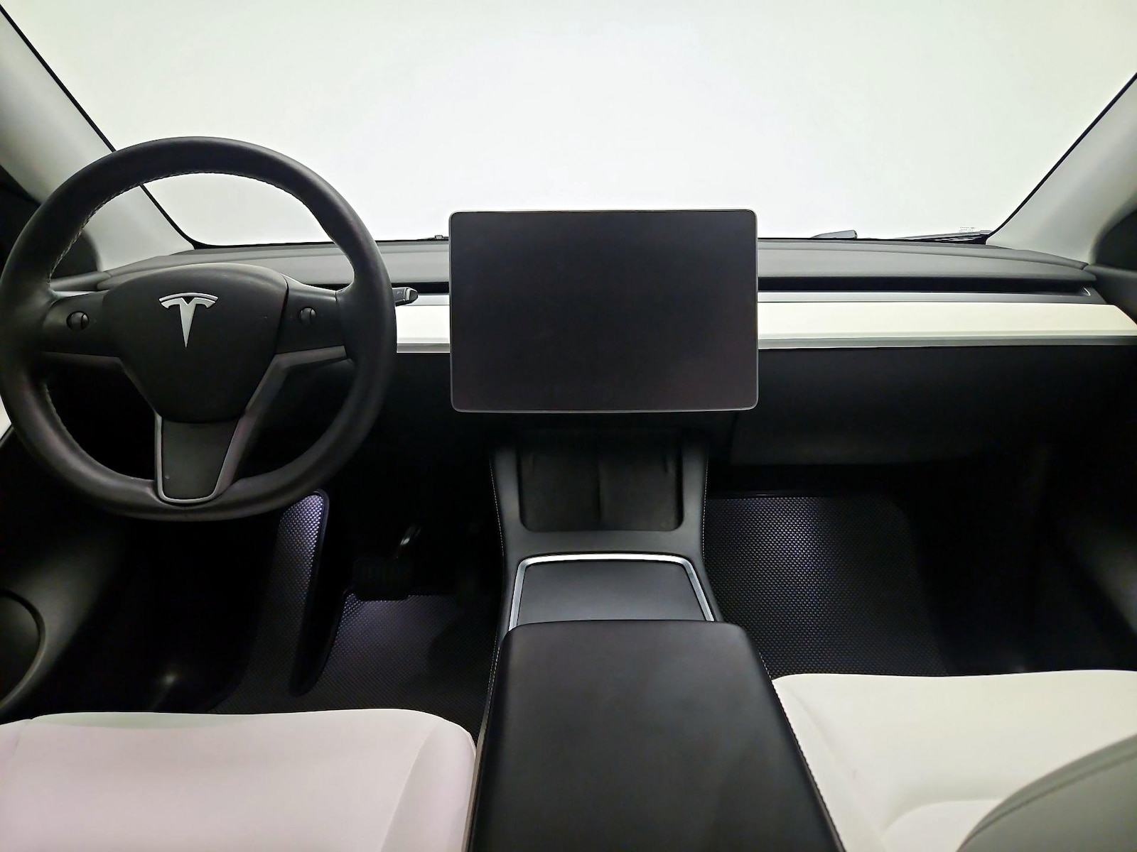 2022 Tesla Model Y Long Range - Photo 10
