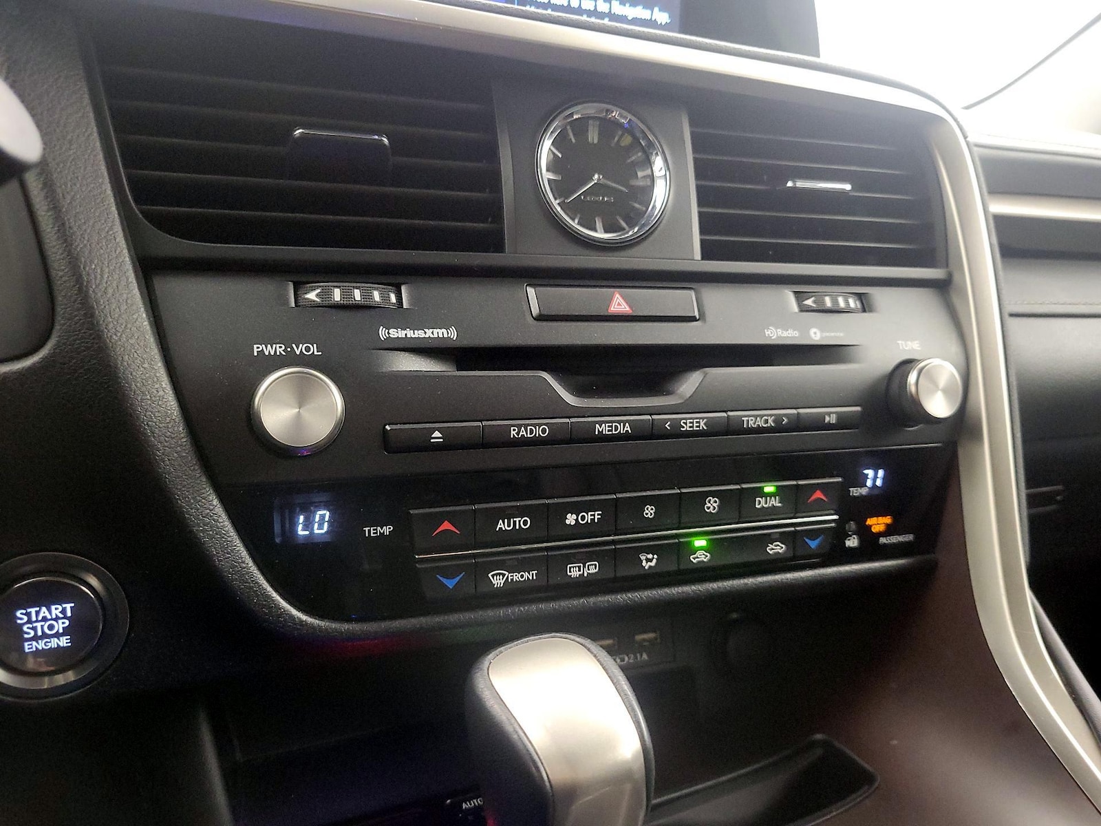 2022 Lexus RX 350 - Photo 17